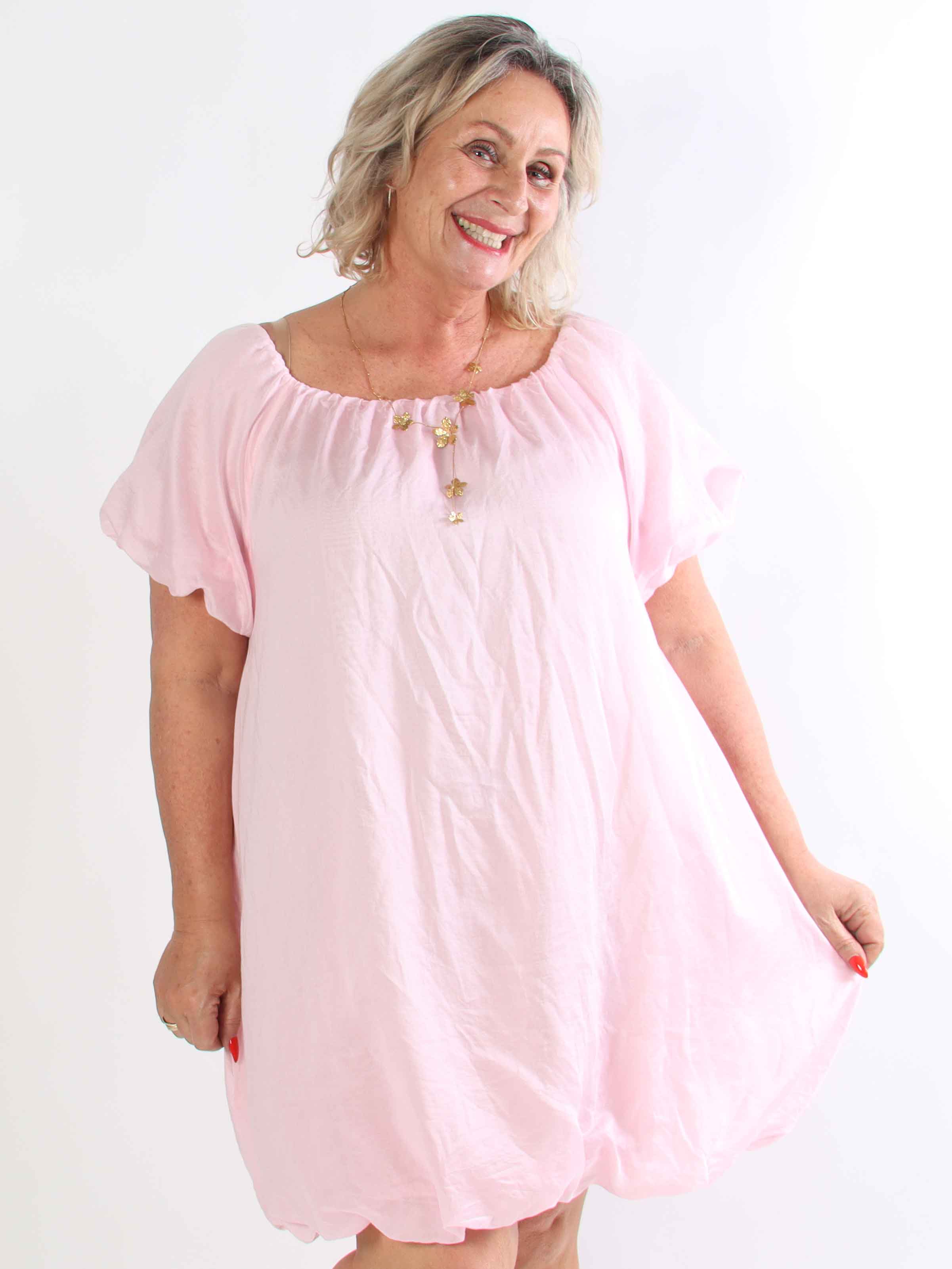 Isabel - Luftig plus size kjole i viskose med let puf-effekt