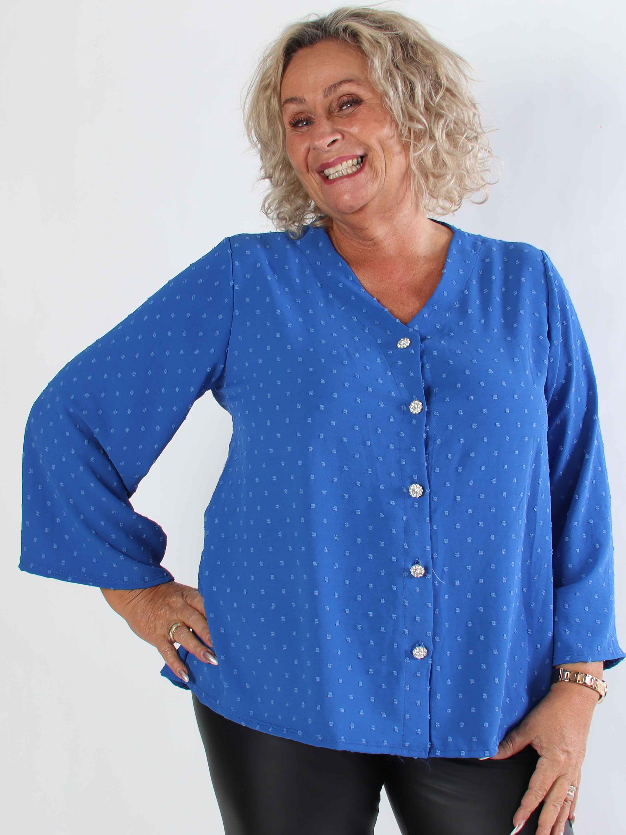 Iselin - Söt plus size tunika med prickiga detaljer och silverknappar