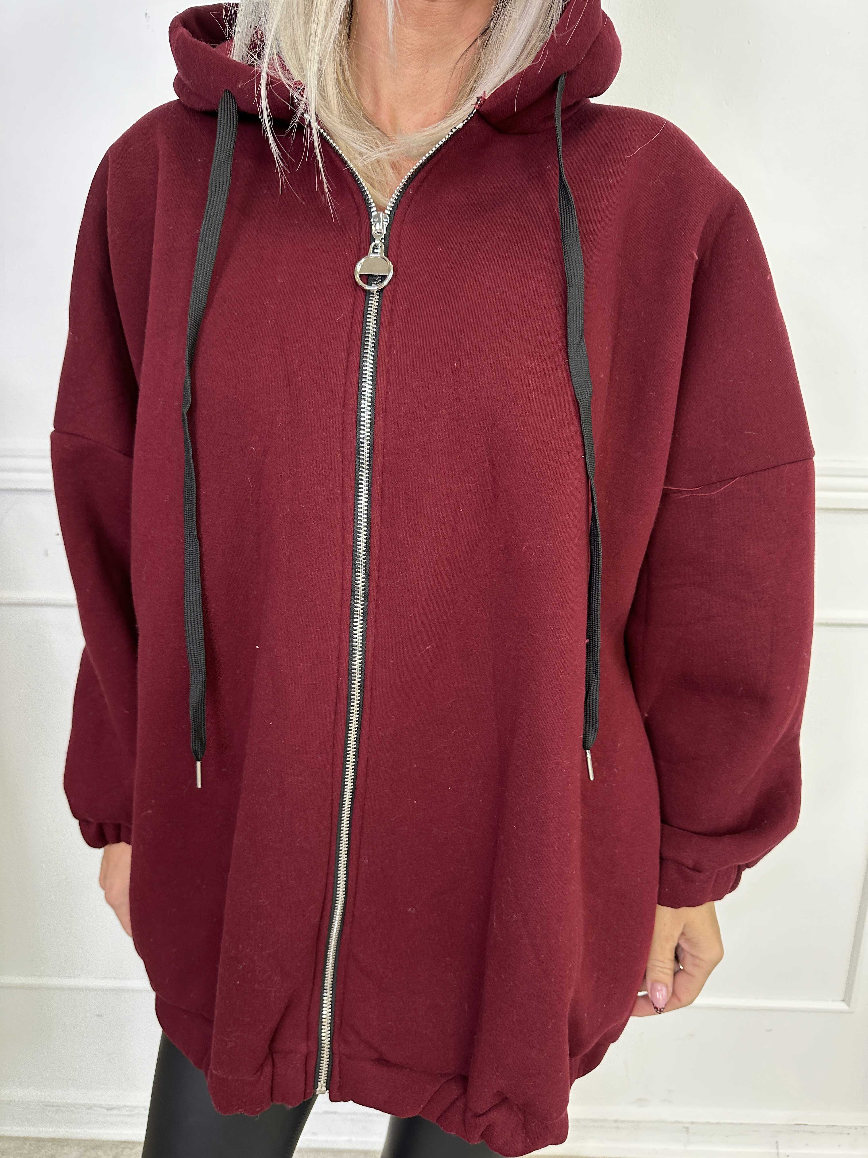 Iverna - Mjuk oversize hoodie med text