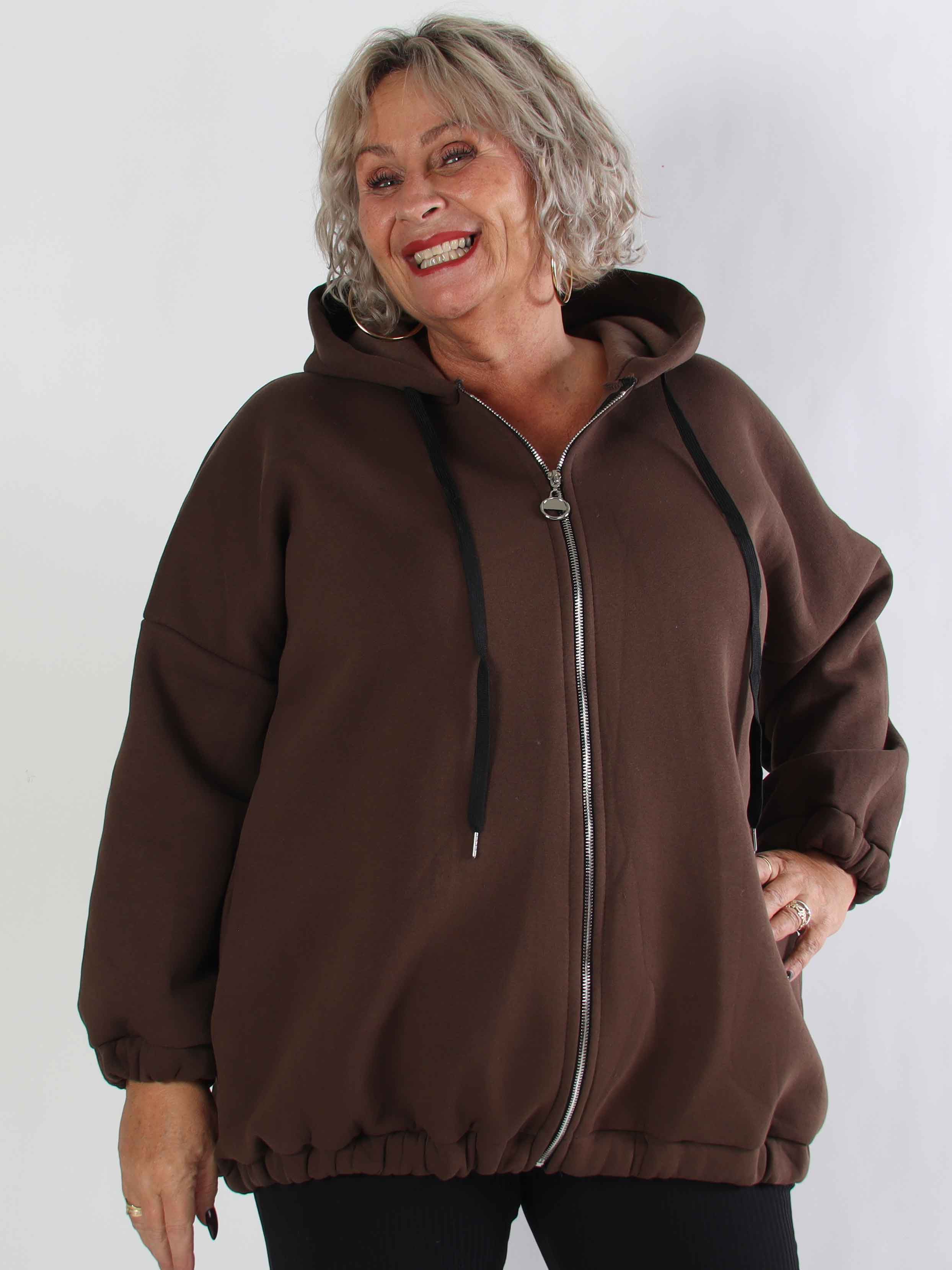 Iverna - Mjuk plus size oversize hoodie med text