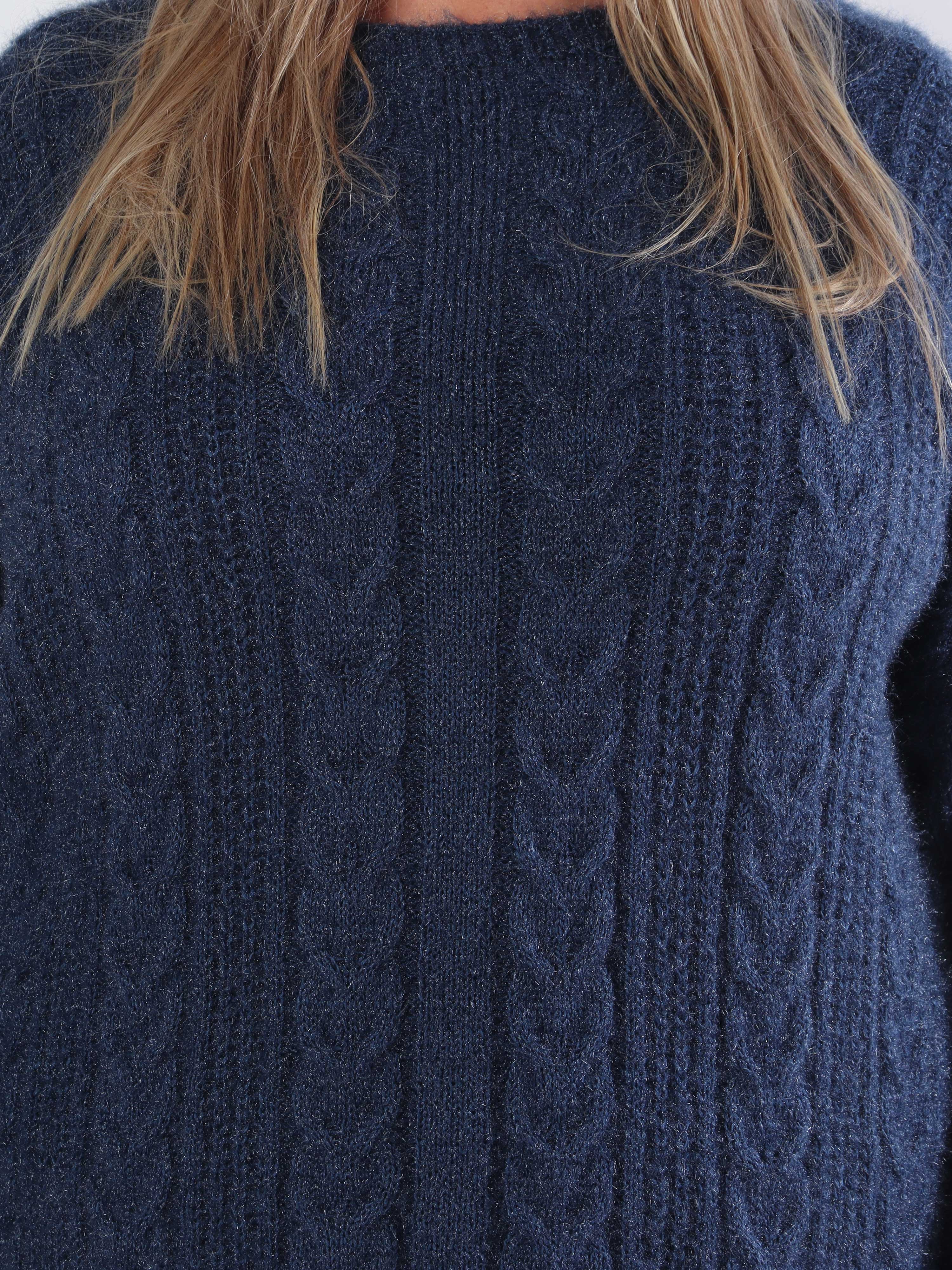 Johanna - Plus size stickad blus i glansig trikå
