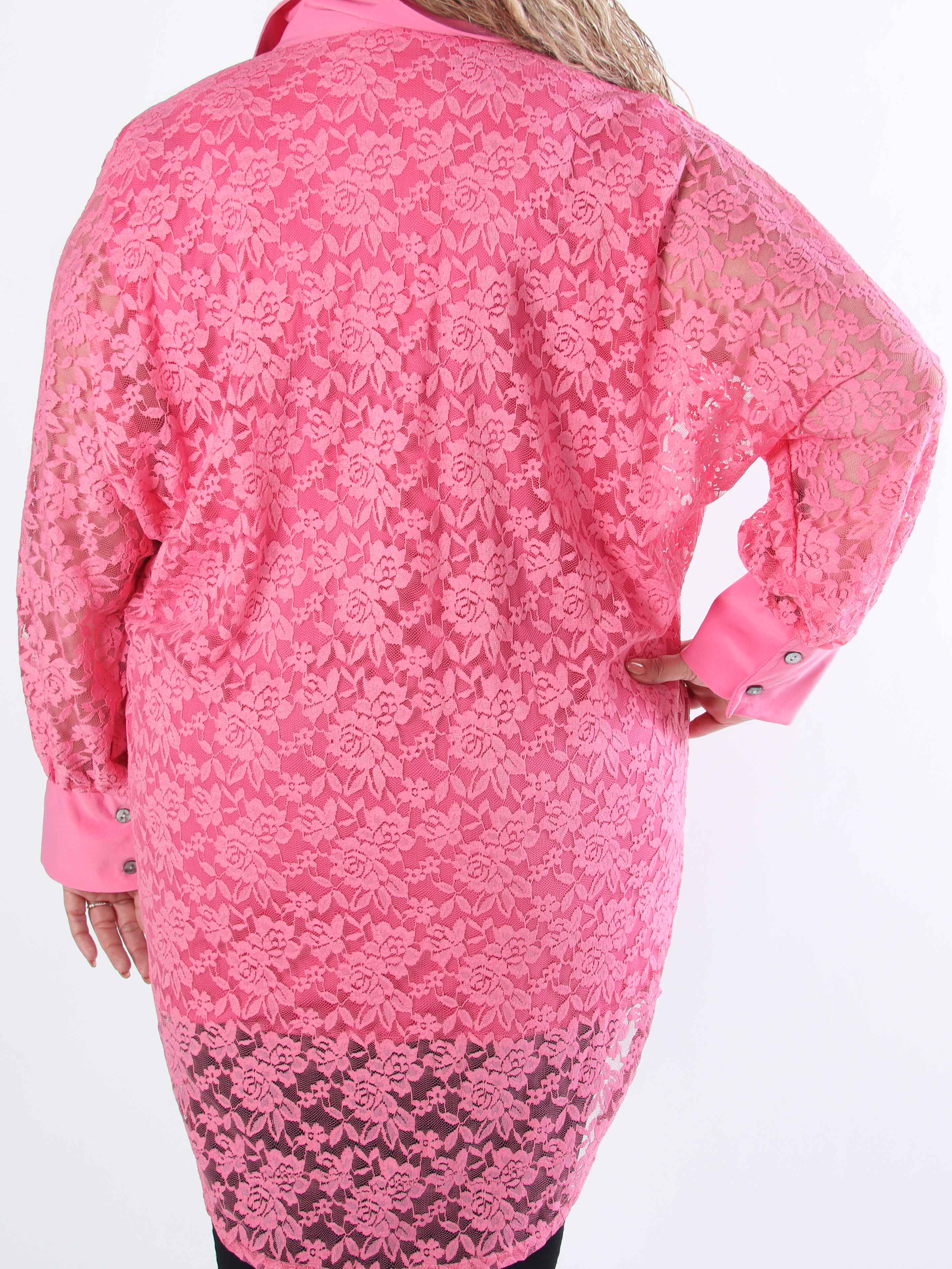 Katherine - Söt plus size-skjorta i spets