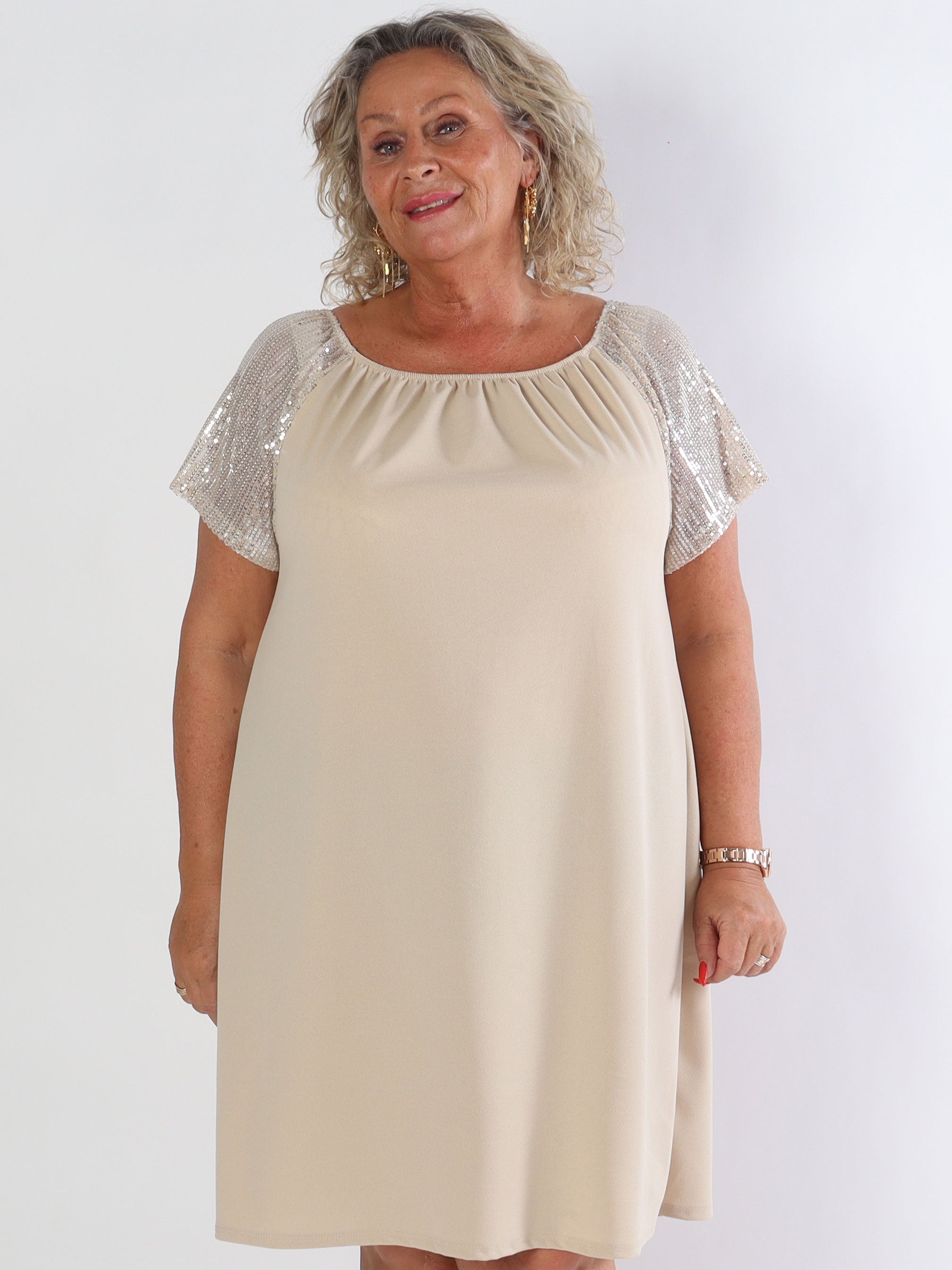 Kim - Söt elastisk plus size klänning med paljettärmar