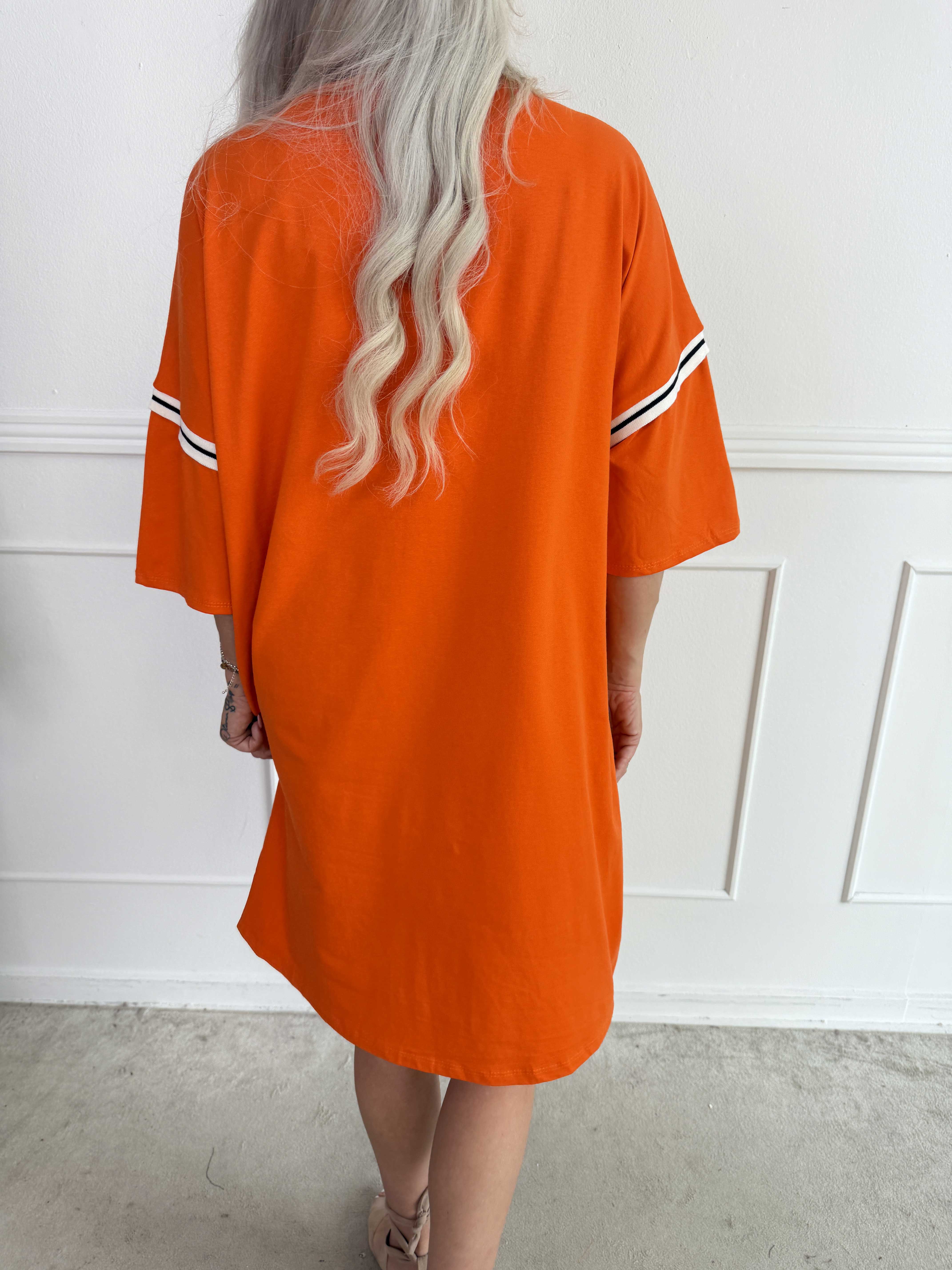 Lana - Cool t-shirtklänning i mjuk bomull med snyggt 