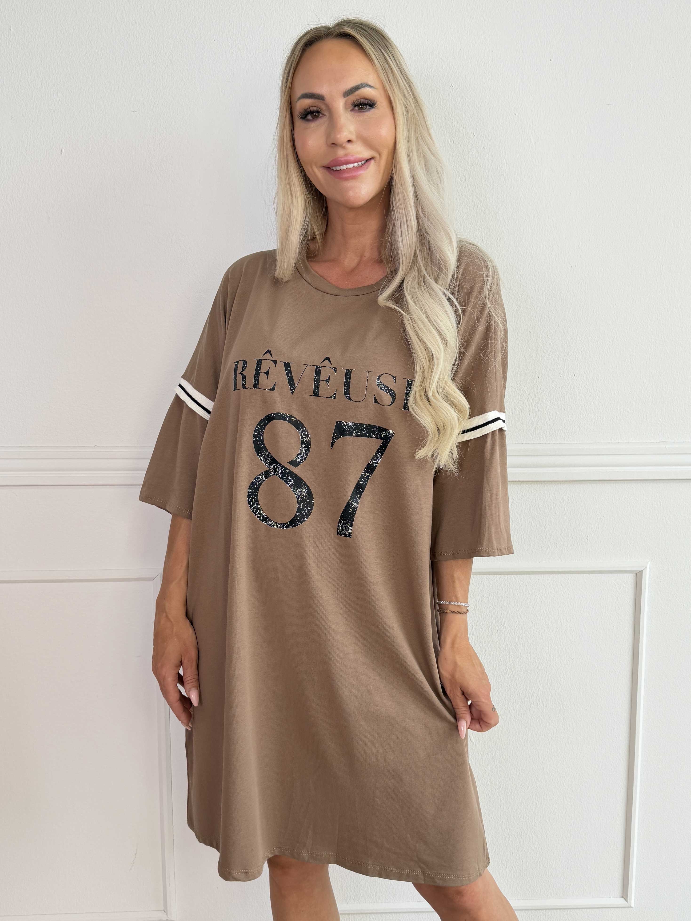 Lana - Cool t-shirtklänning i mjuk bomull med snyggt 