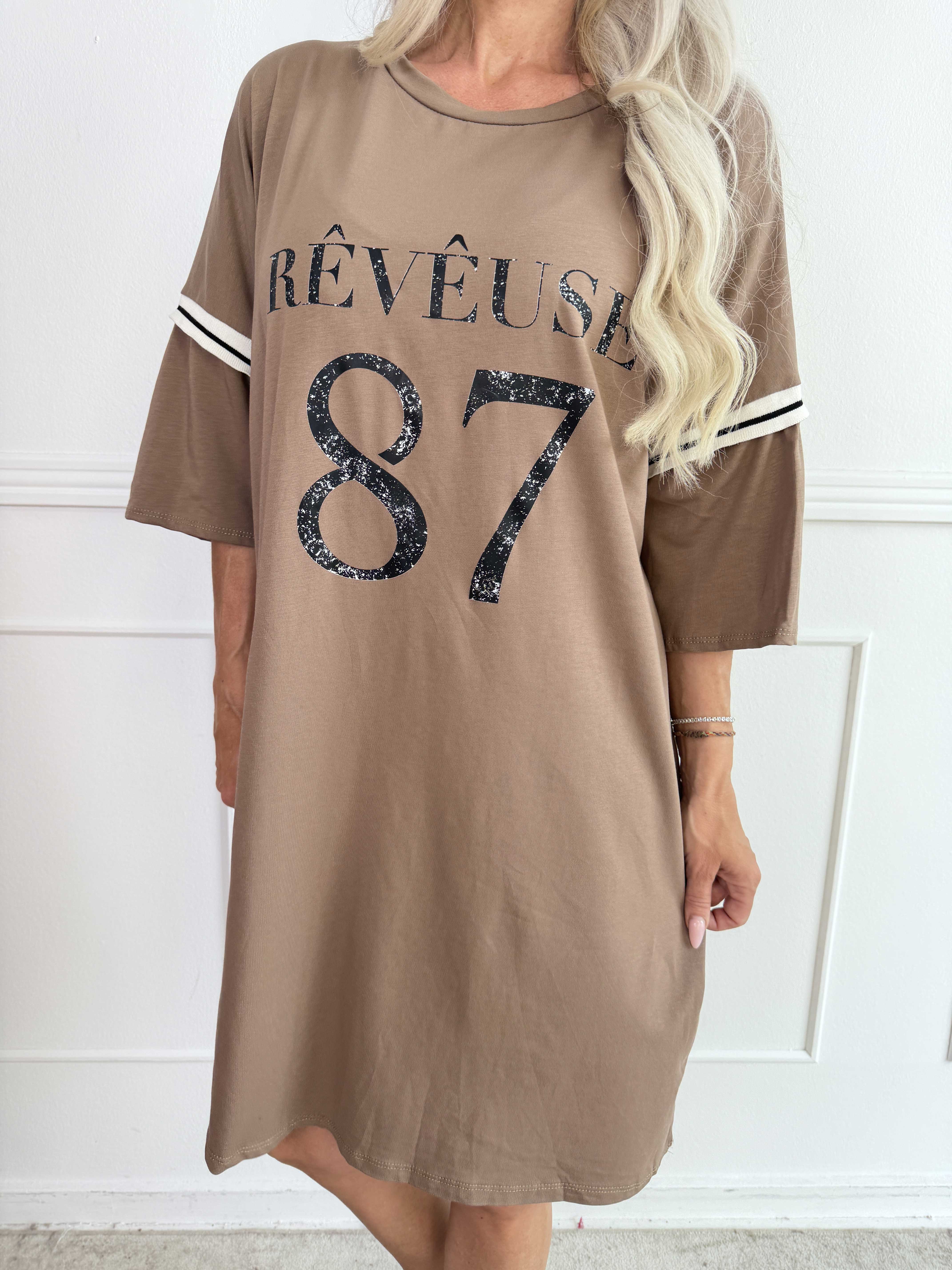 Lana - Cool t-shirtklänning i mjuk bomull med snyggt 