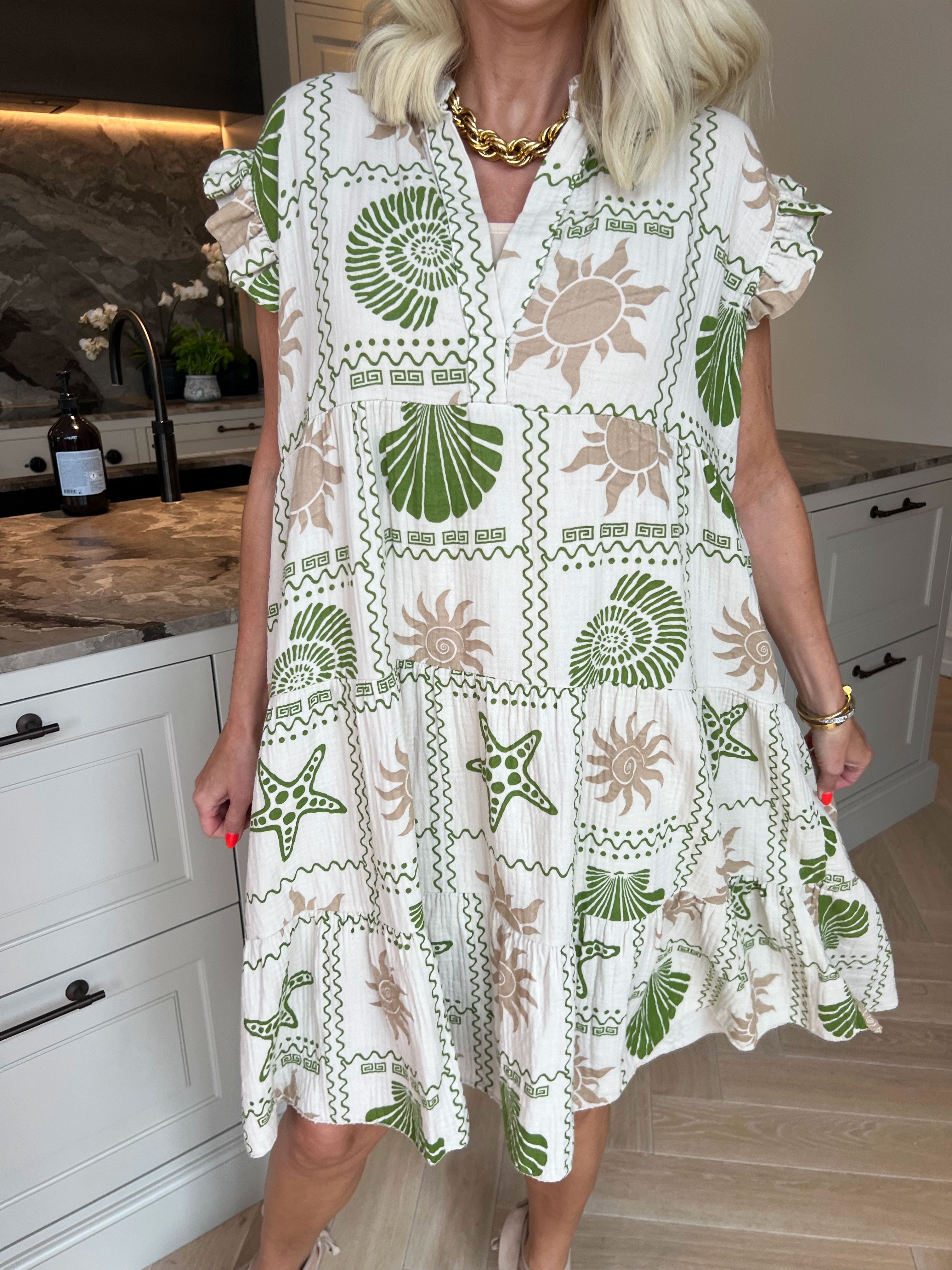 Layla - Klänning i lager i mjukt muslintyg med färgglada sommarmotiv