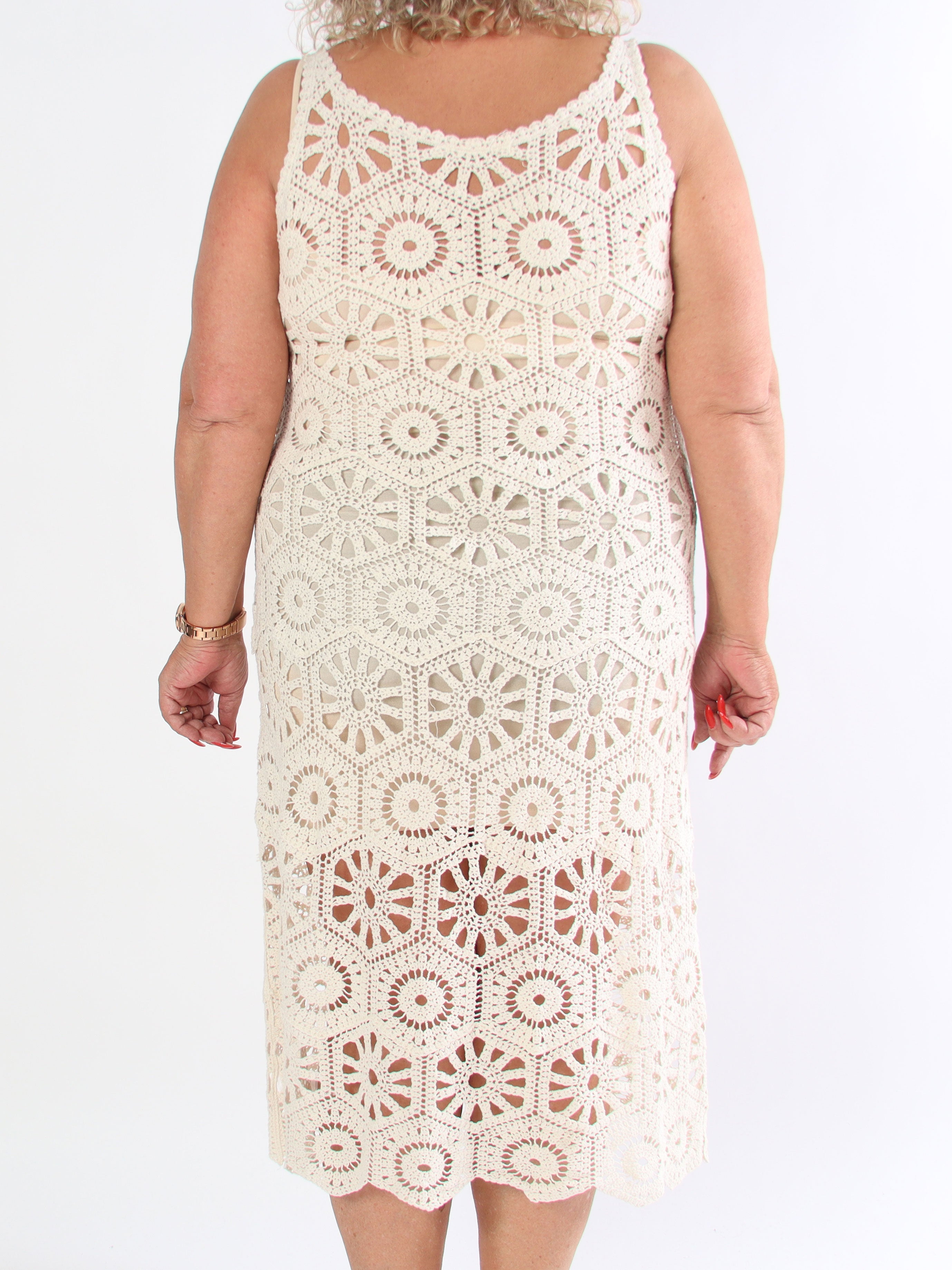 Lea - Lång virkad plus size-bandklänning i bomull