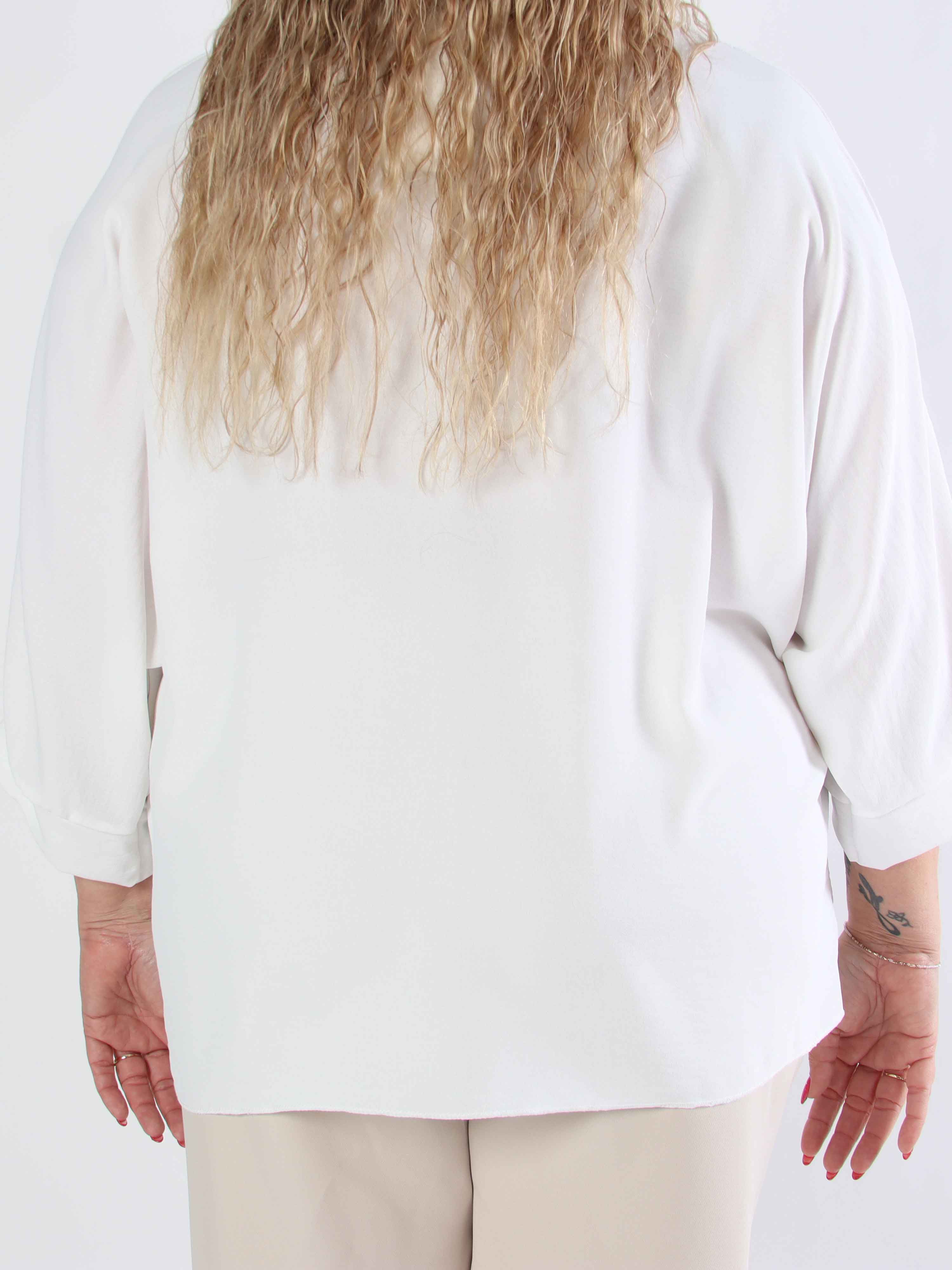 Leonora - Plus size-tunika med fladdermusärmar och spets