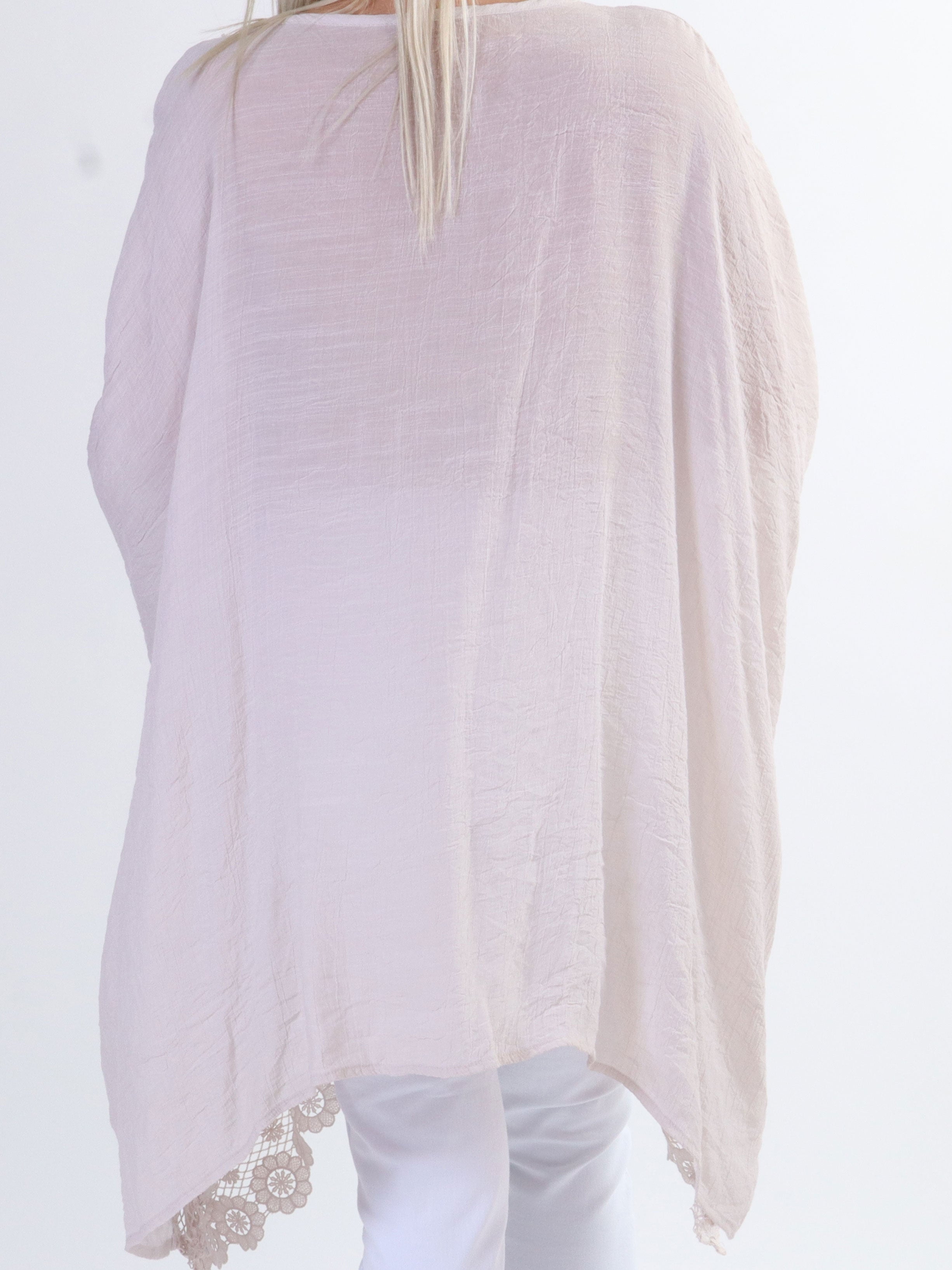 Leslie - Vacker plus size tunika med spetskanter