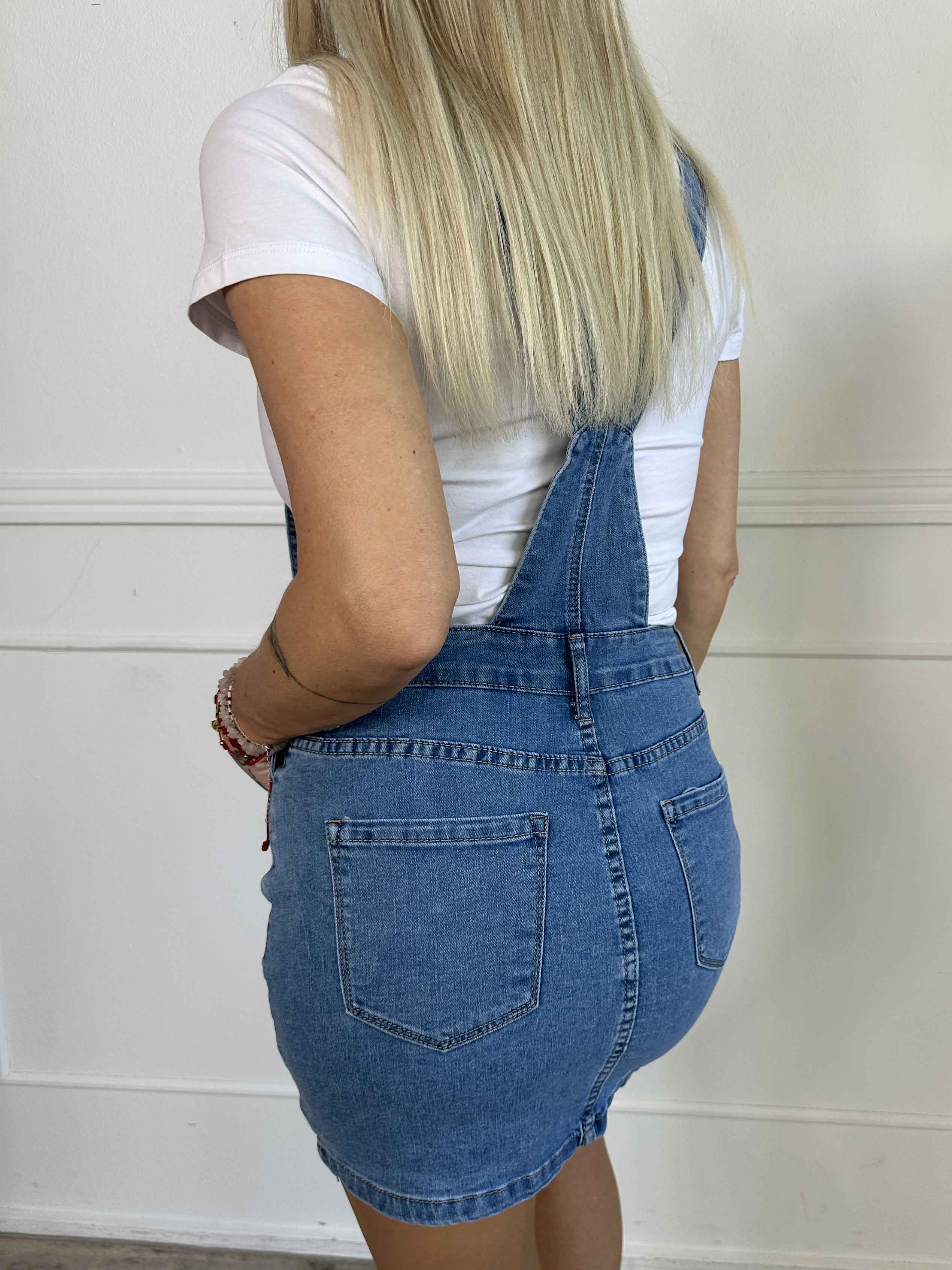 Liva - Hängslenkjol i klassisk denim med justerbara hängslen