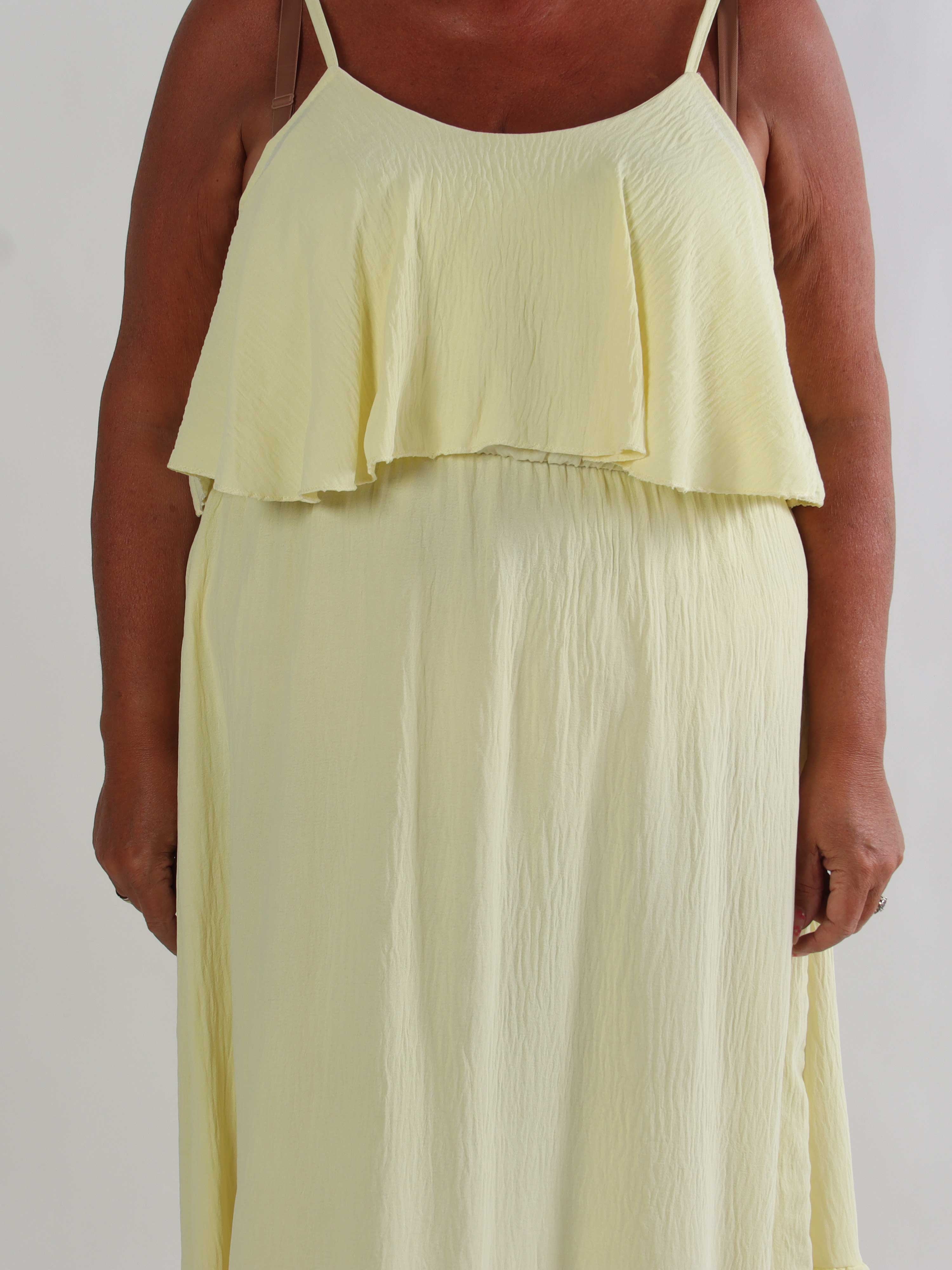 Luciana - Elegant lang plus size kjole i viskoseblanding med åbne skuldre