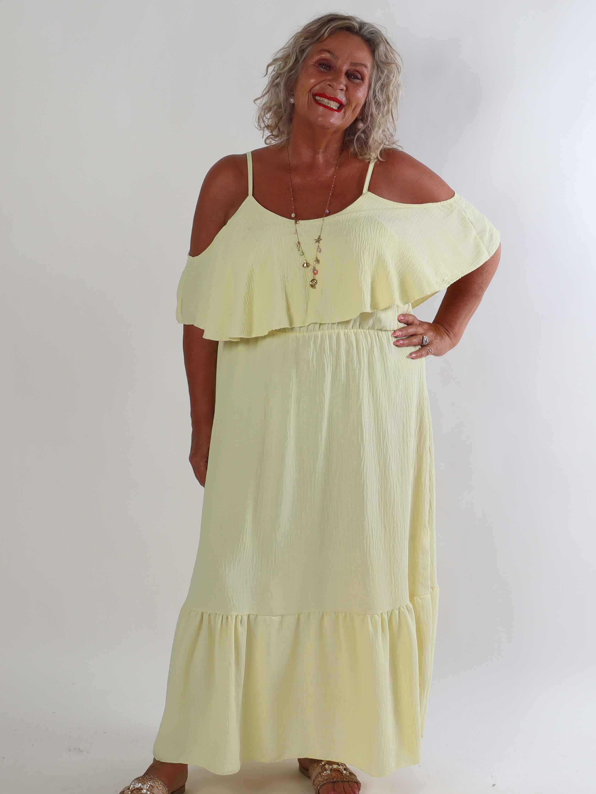 Luciana - Elegant lang plus size kjole i viskoseblanding med åbne skuldre