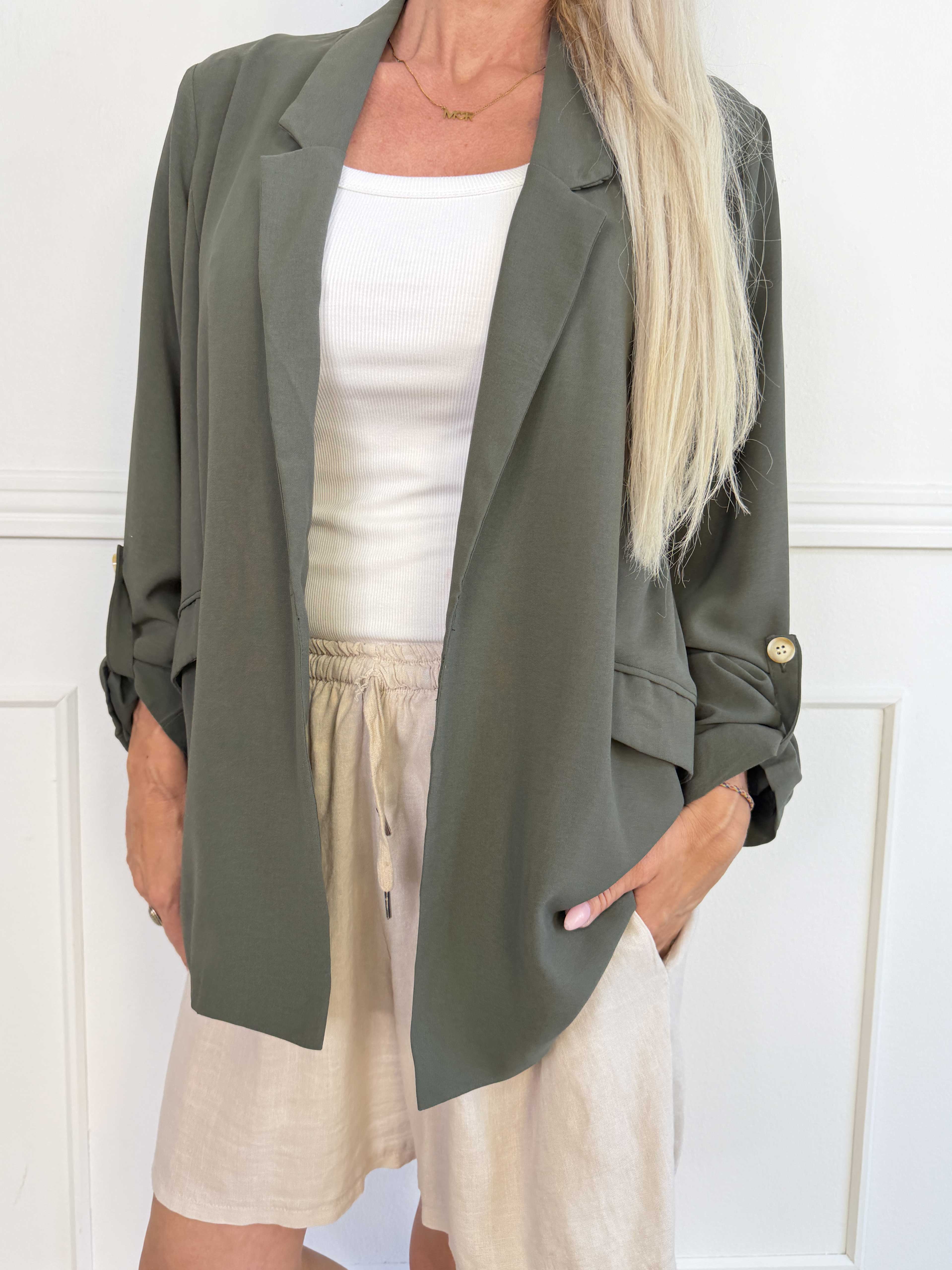 Madelen - Let og luftig blazer med lommer og afslappet pasform
