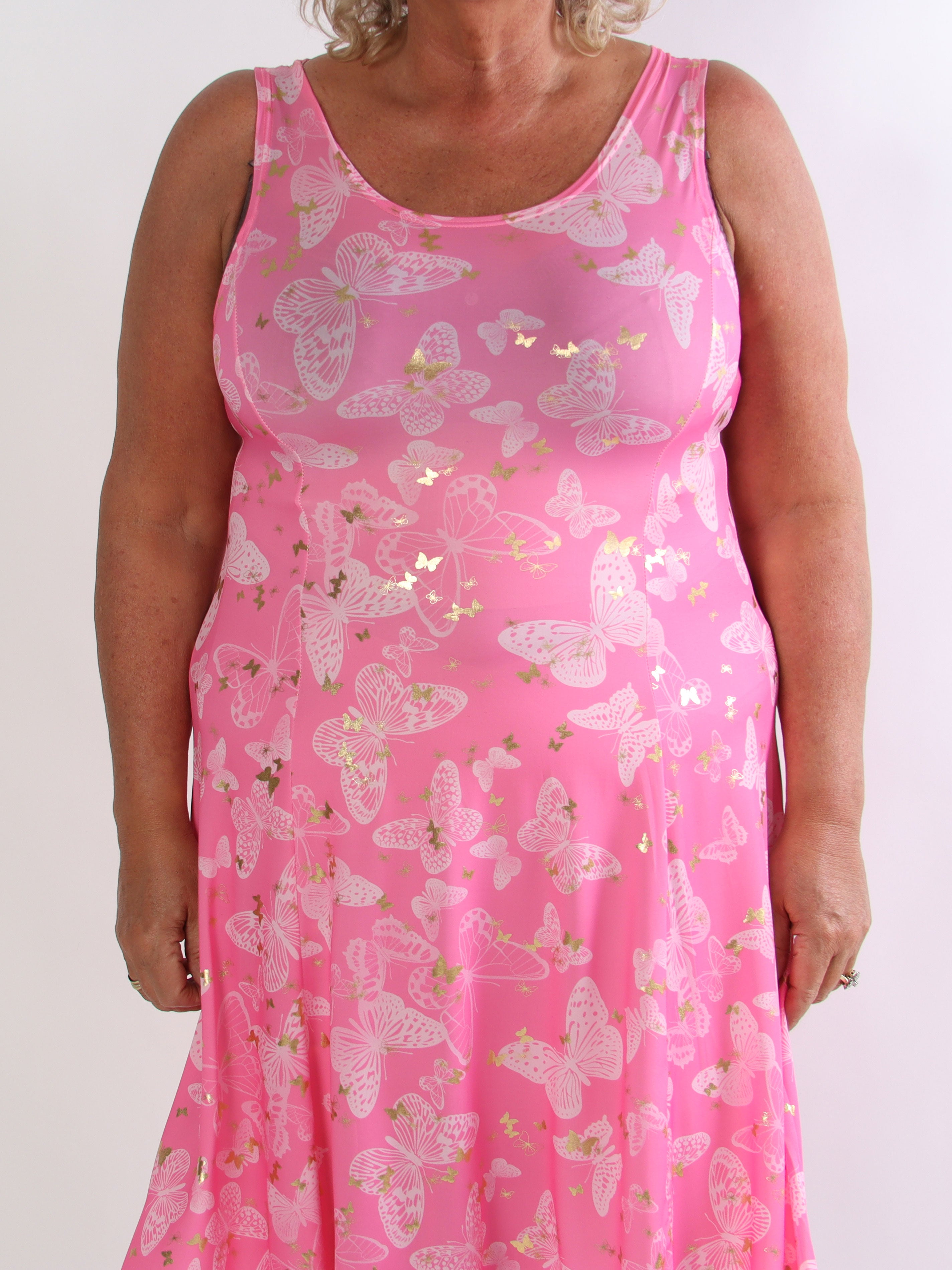 Maj Butterfly - Elastisk plus size sommarklänning i a-linjeform med fjärilstryck