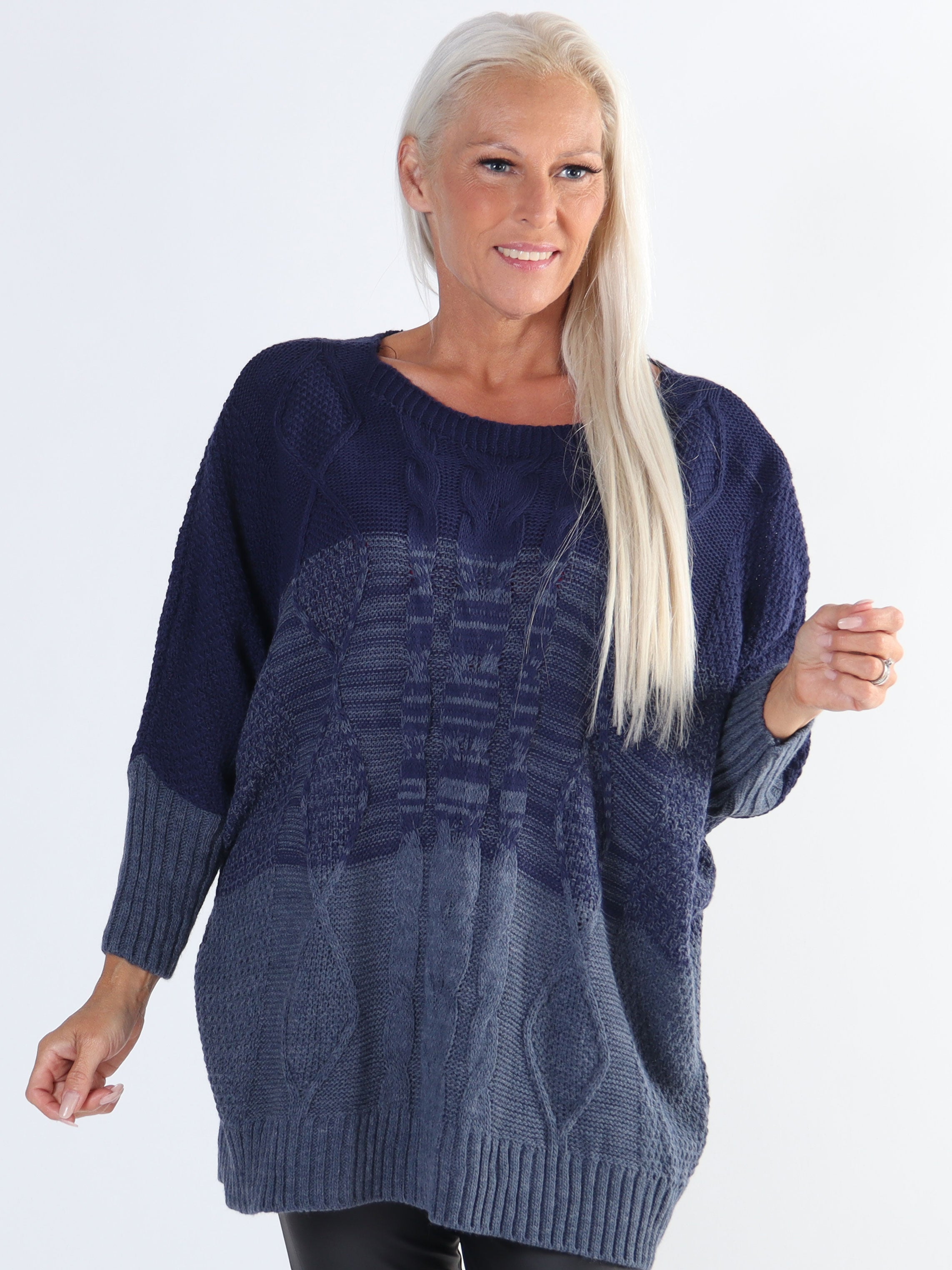 Malika - Flerfärgad plus size stickad tröja med fladdermusärmar