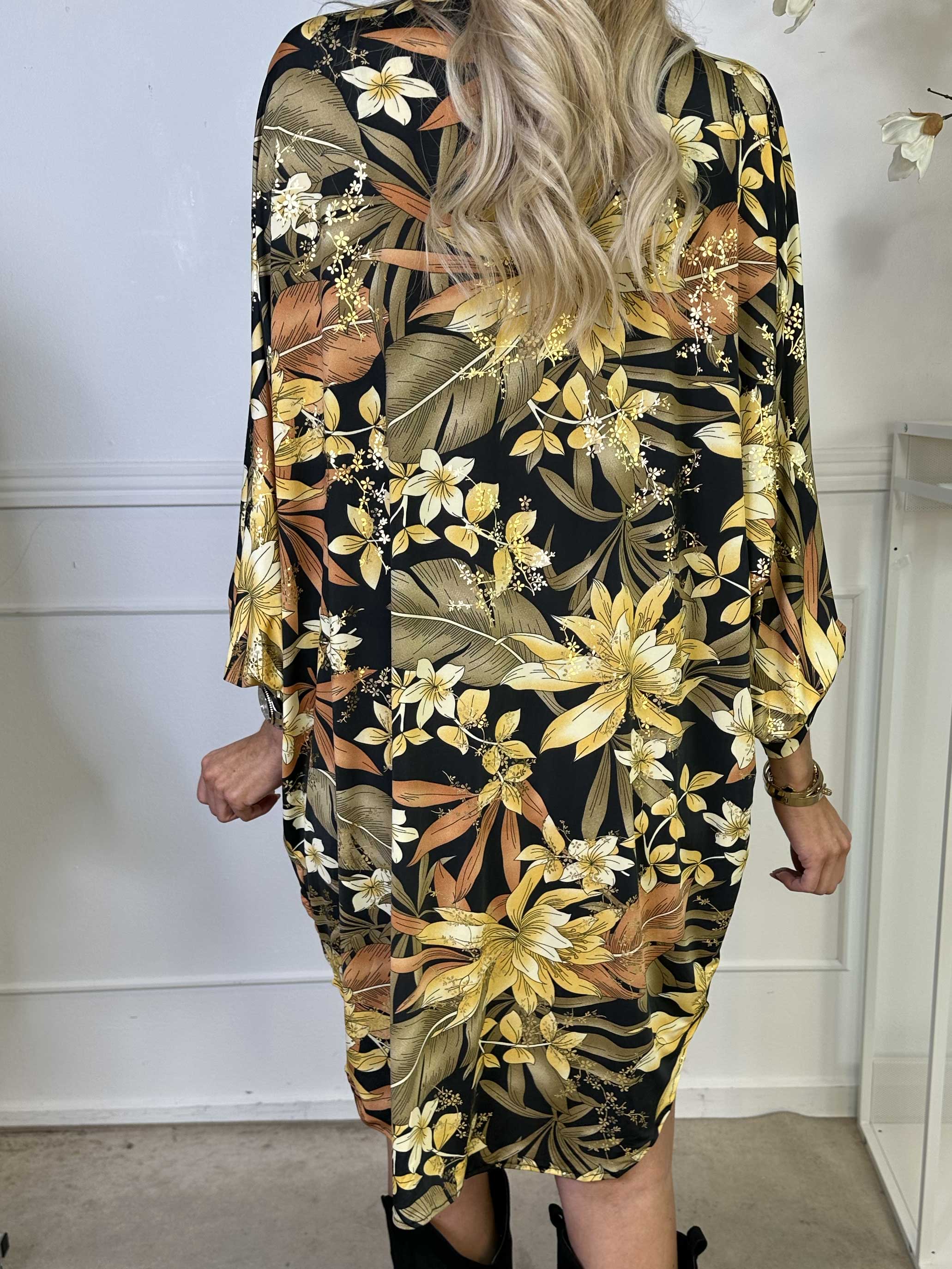 Mia Gold Flower - Skjortklänning med resår och blommigt tryck