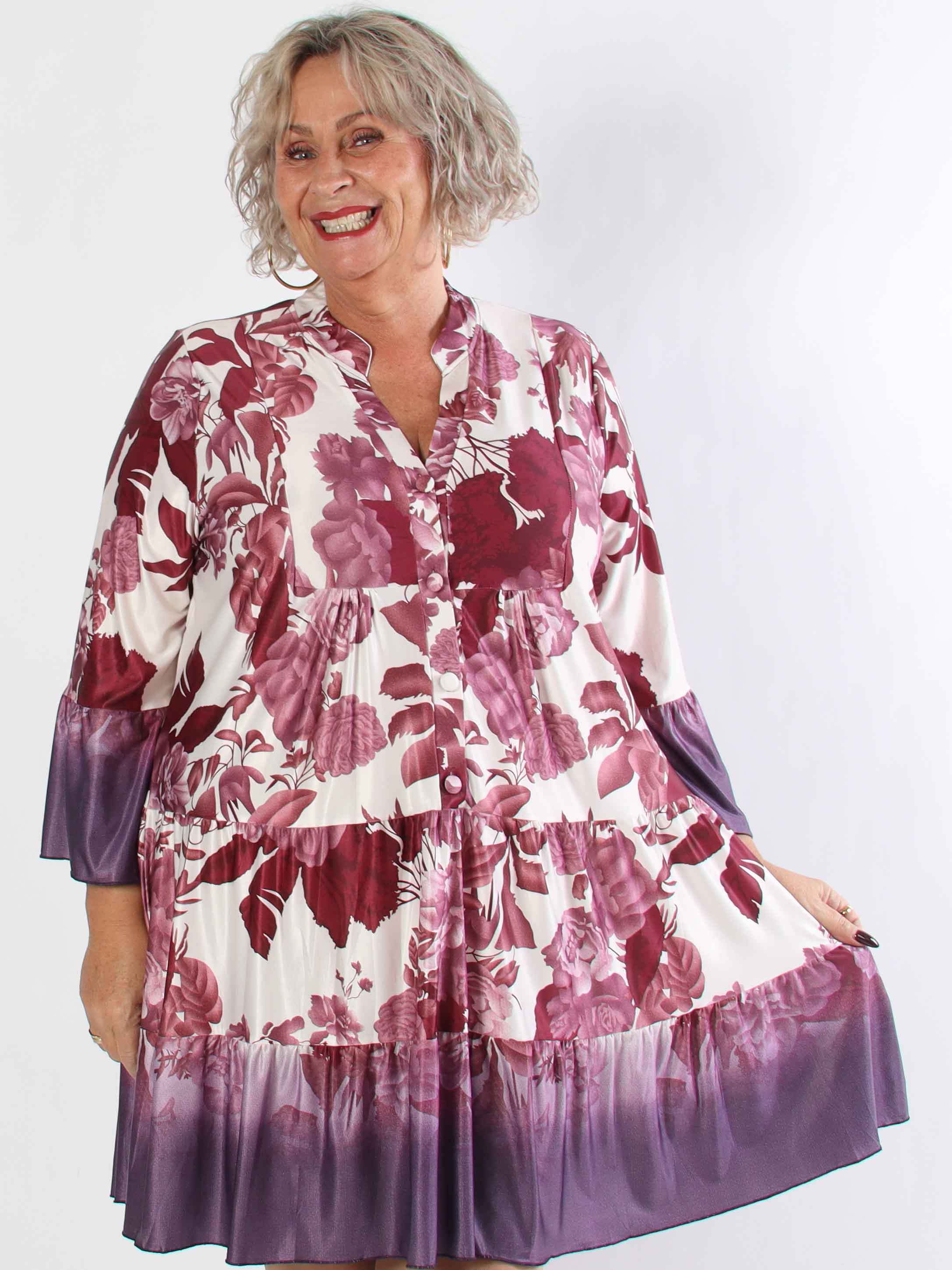 Milania Flower - Elastisk blommig plus size klänning med volanglager