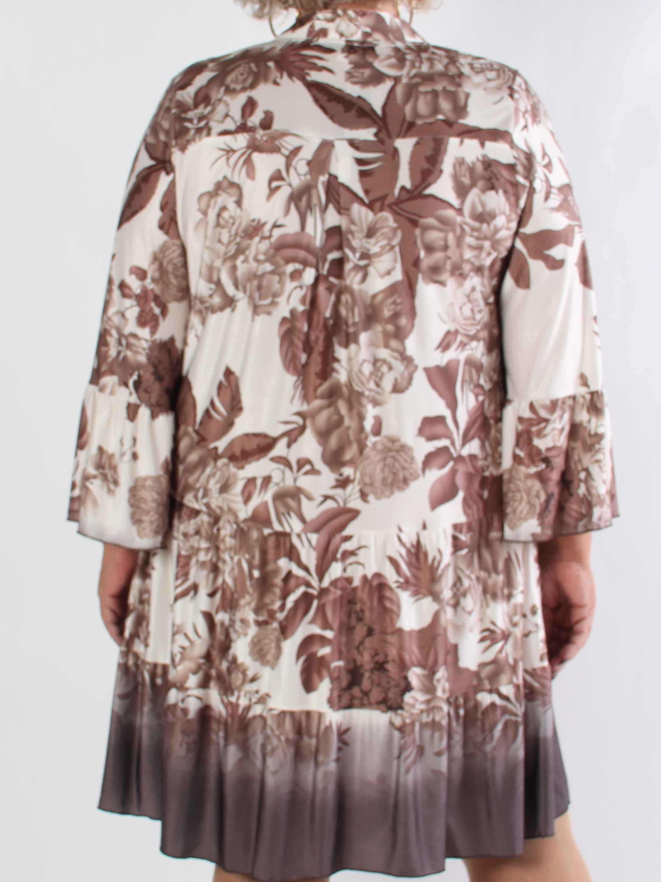 Milania Flower - Elastisk blommig plus size klänning med volanglager