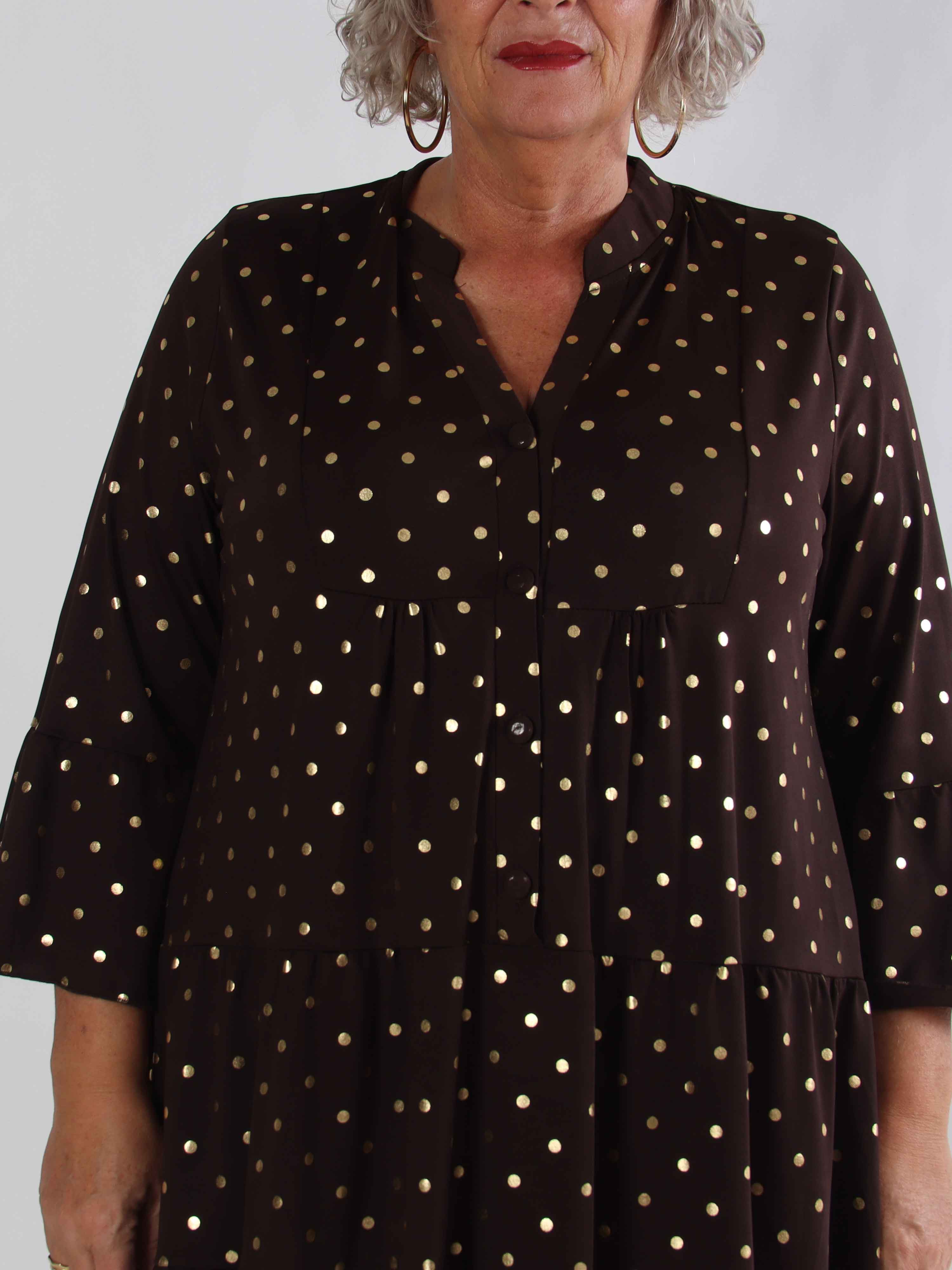 Milania Dot - Elastisk plus size klänning med guldprickar och volanglager