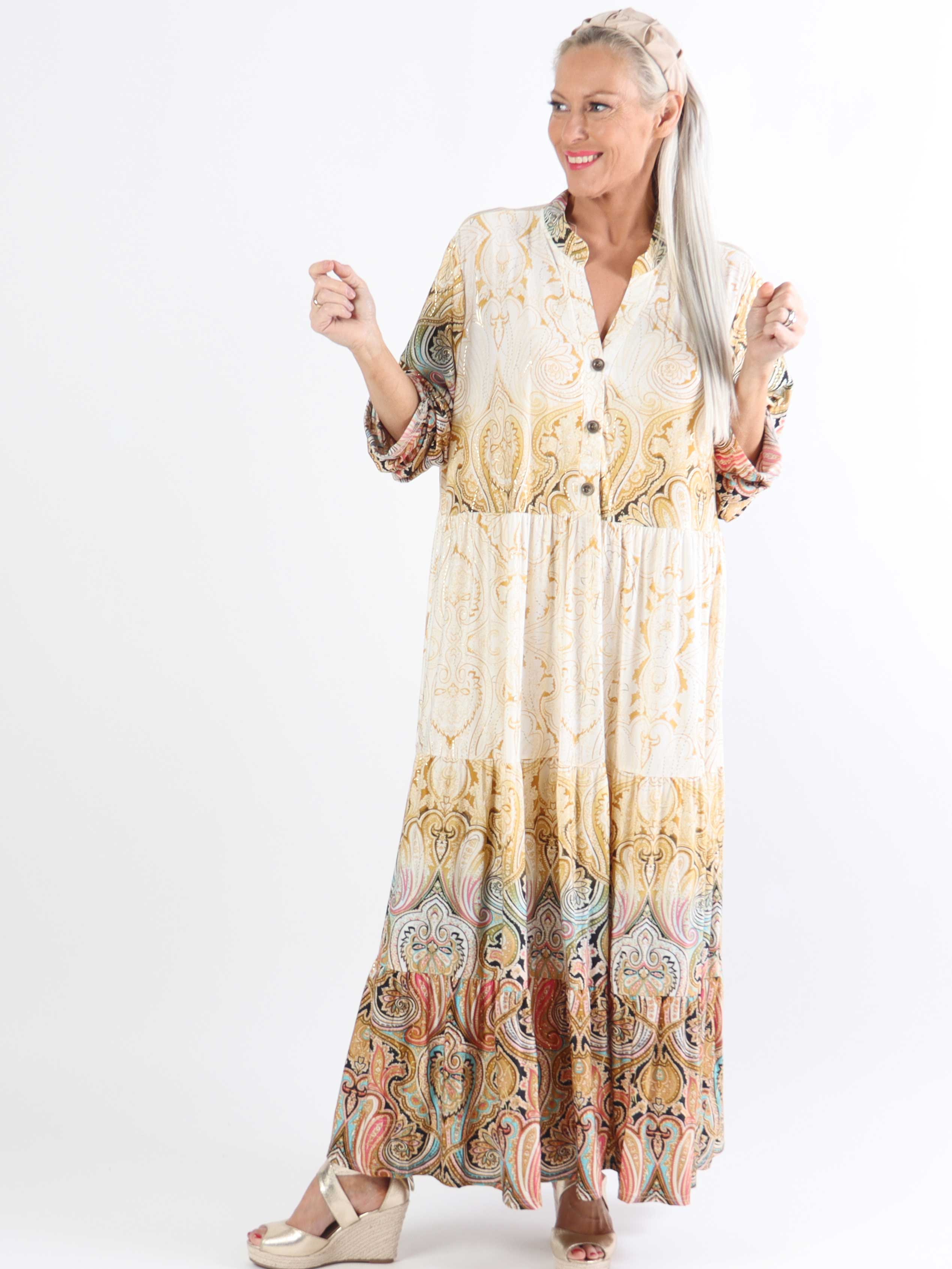 Milano Tamaria - Lång plus size-klänning med fint tryck i lager-på-lager-look