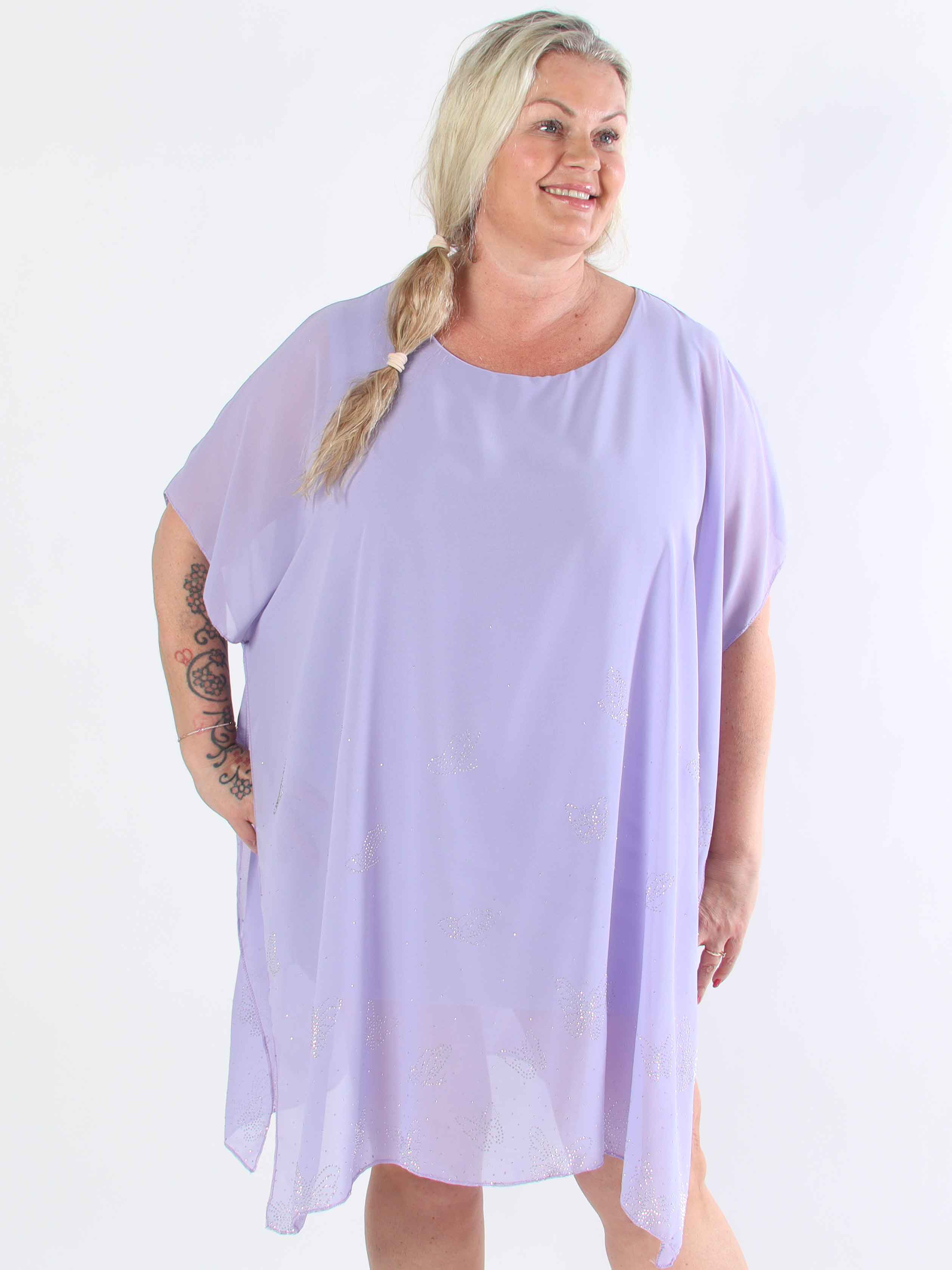 Mirabella Crystal - Tunikaklänning i plus size med chiffonglager och skenbart släp