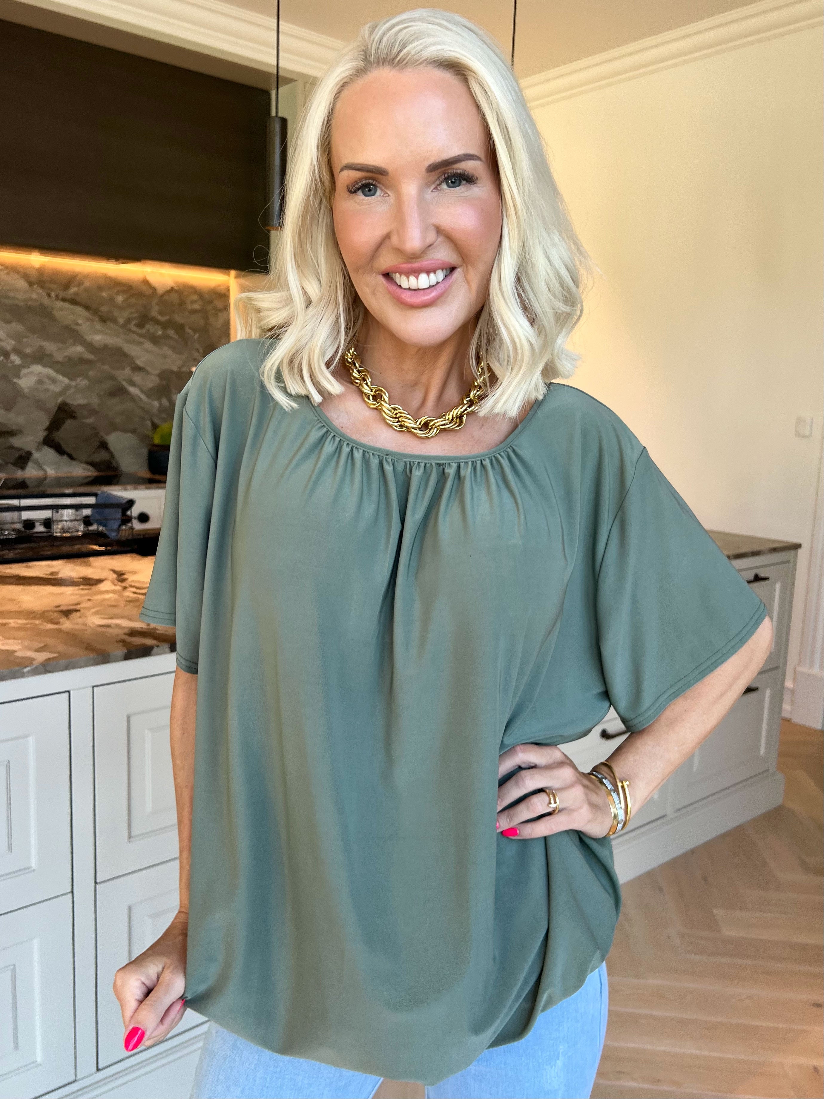 Miracle Basic – Den härligaste bas-t-shirten med elastisk nederkant