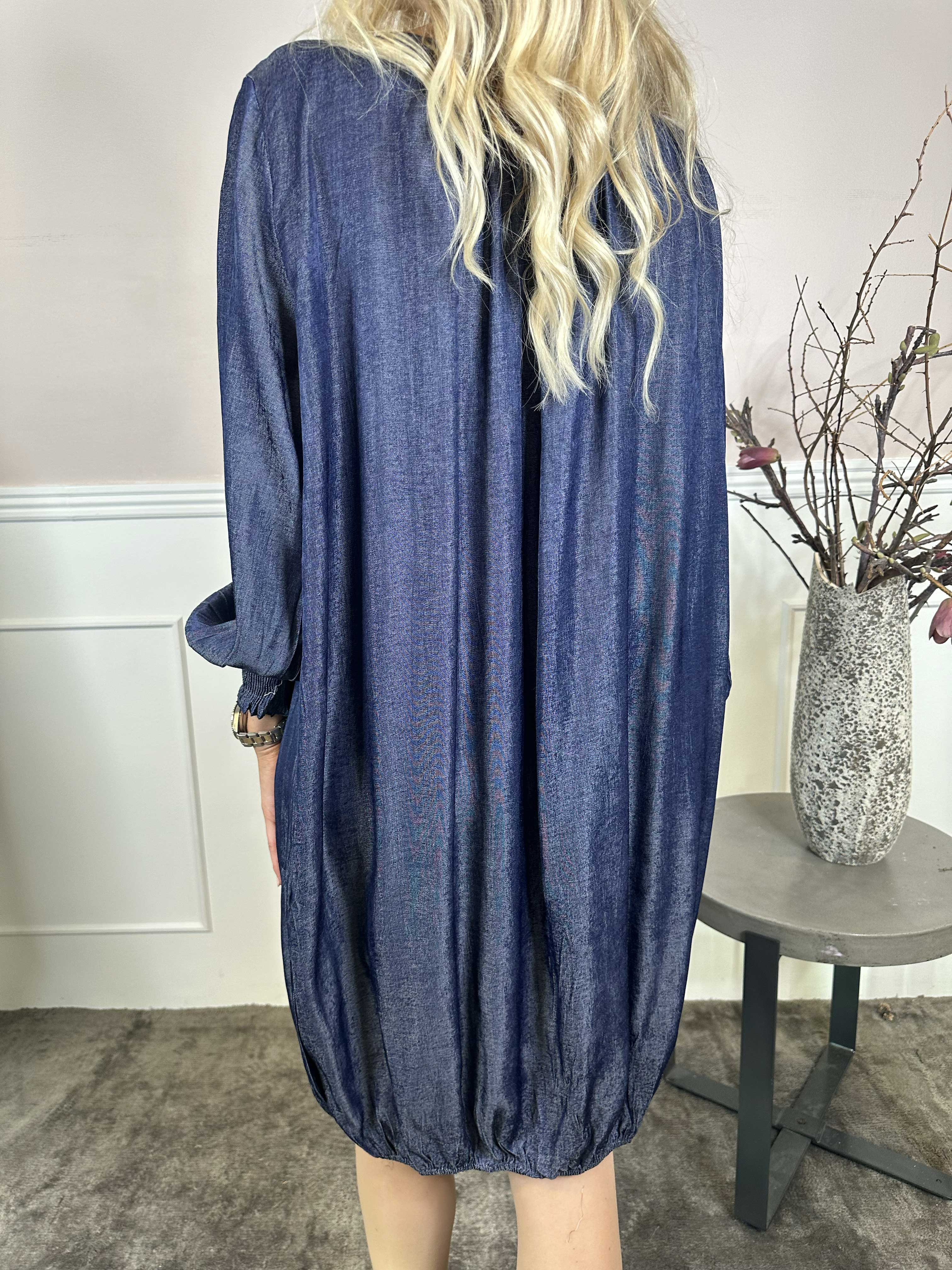 Miracle Denim Dress L/S - Klänning med resår i nederkanten och långa ärmar