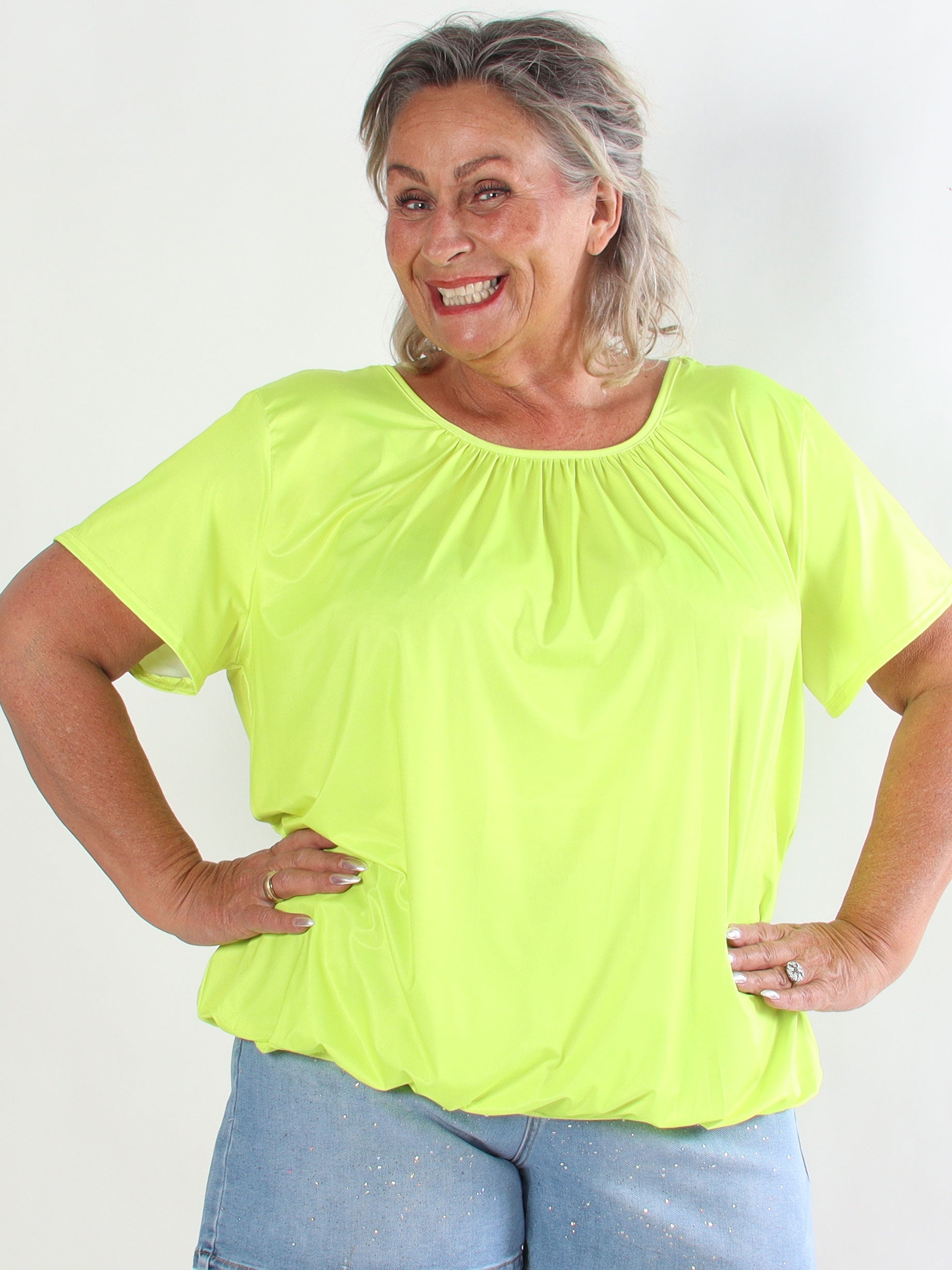 Miracle Plain - Skønneste plus size t-shirt i plain farve med elastik for enden