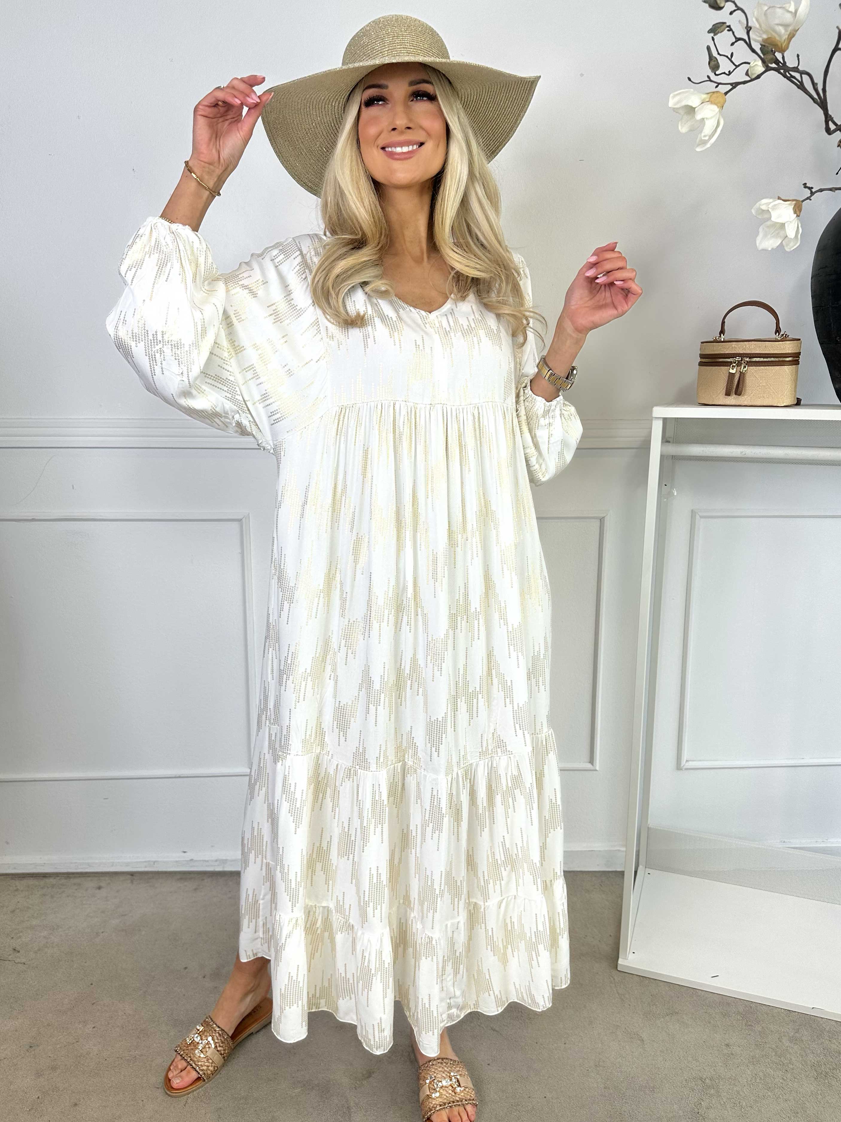 Mona - Lång, lös klänning i viskos med gulddetaljer