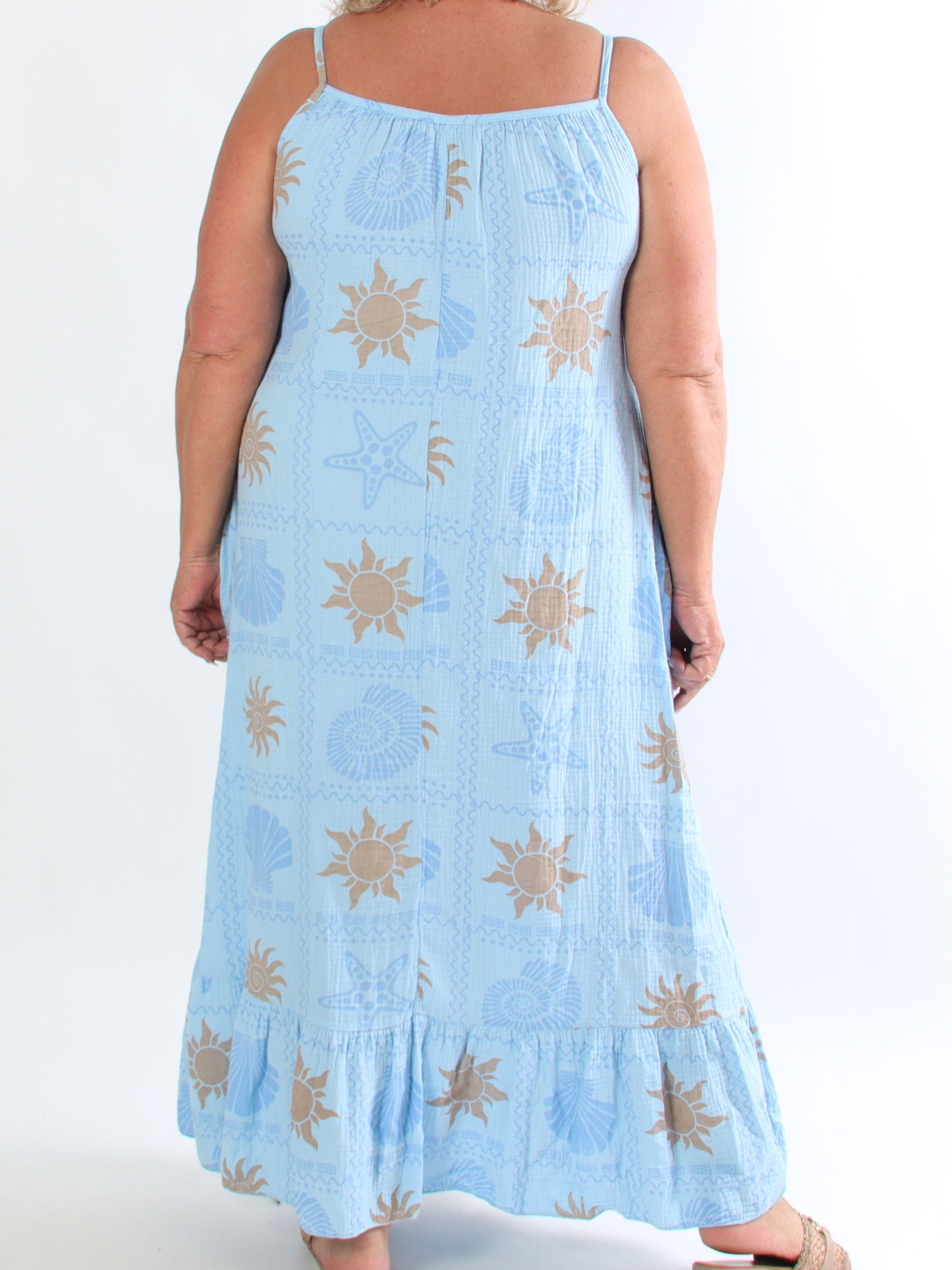 Monica - Plus size sommarklänning i härligt muslintyg med färgglada sommarmotiv