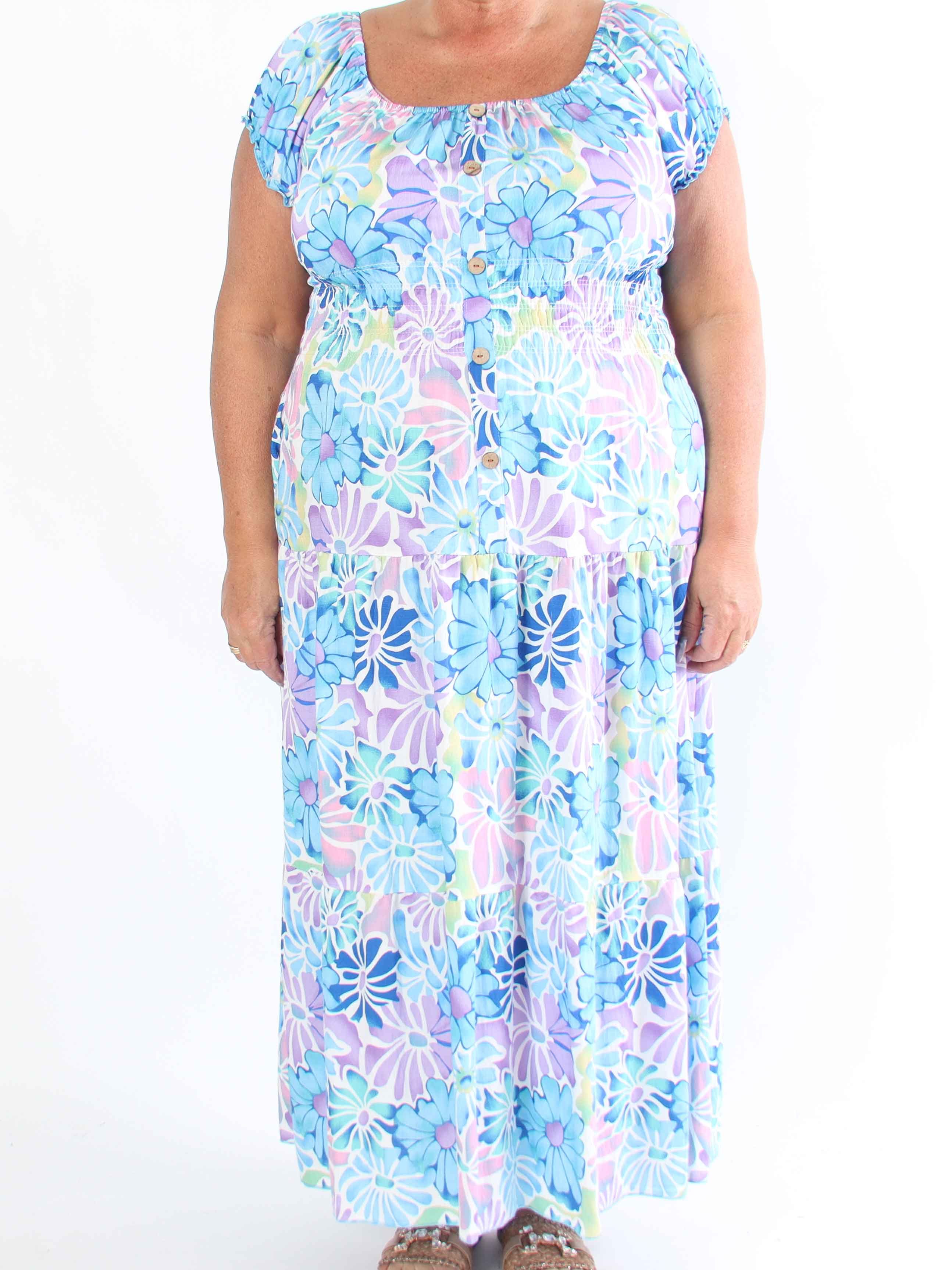 Monica - Plus size-klänning i viskos med smockad midja och puffärmar