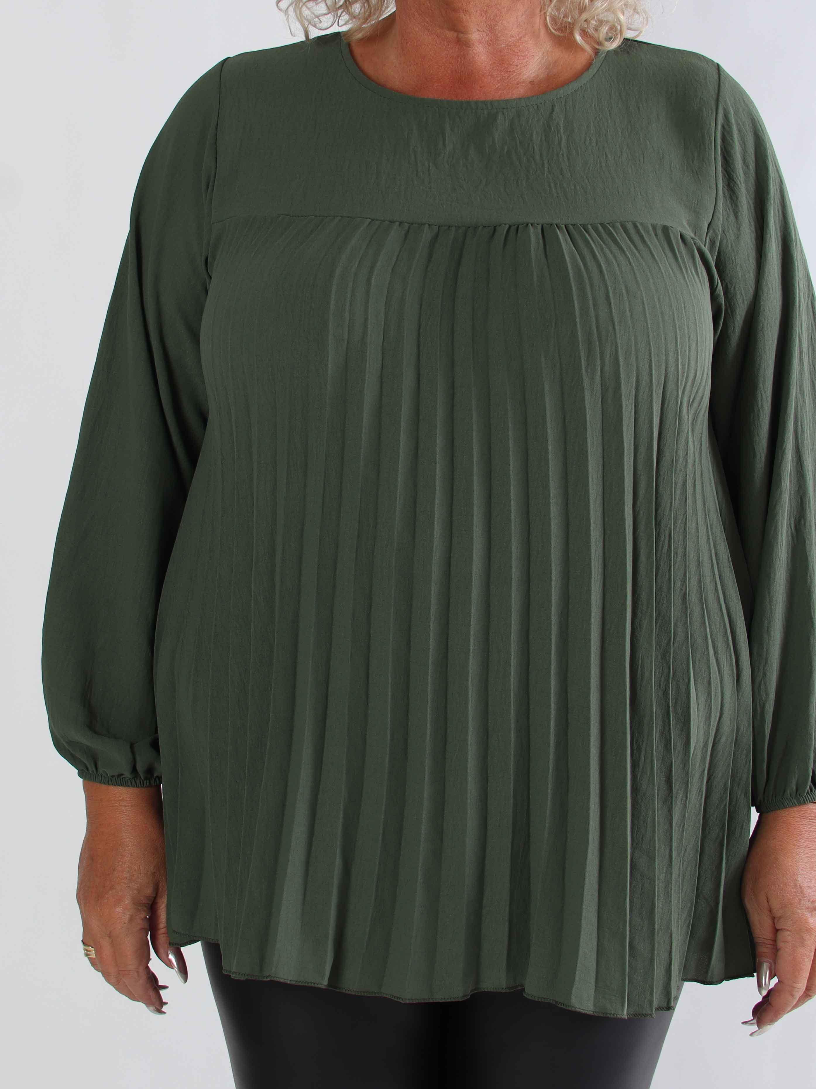 Nancy Shirt L/S - Söt plus size blus med plissering