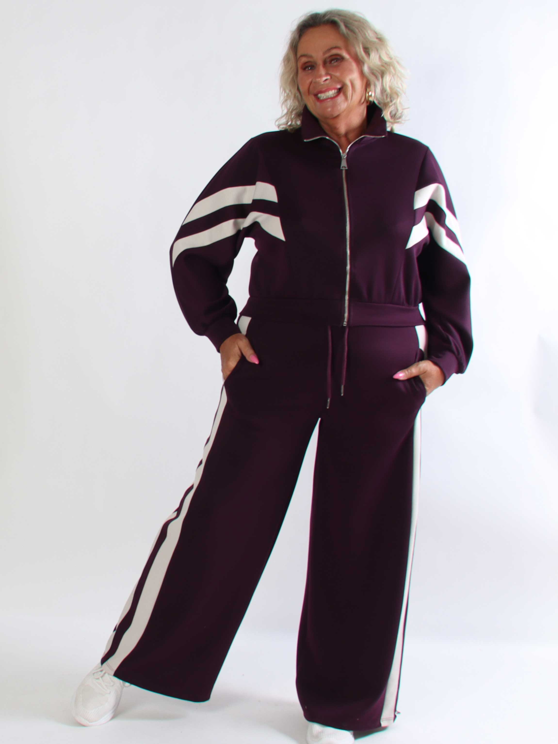 Ninette - Sporty og komfortabelt plus size joggingsæt i en blød viskoseblanding