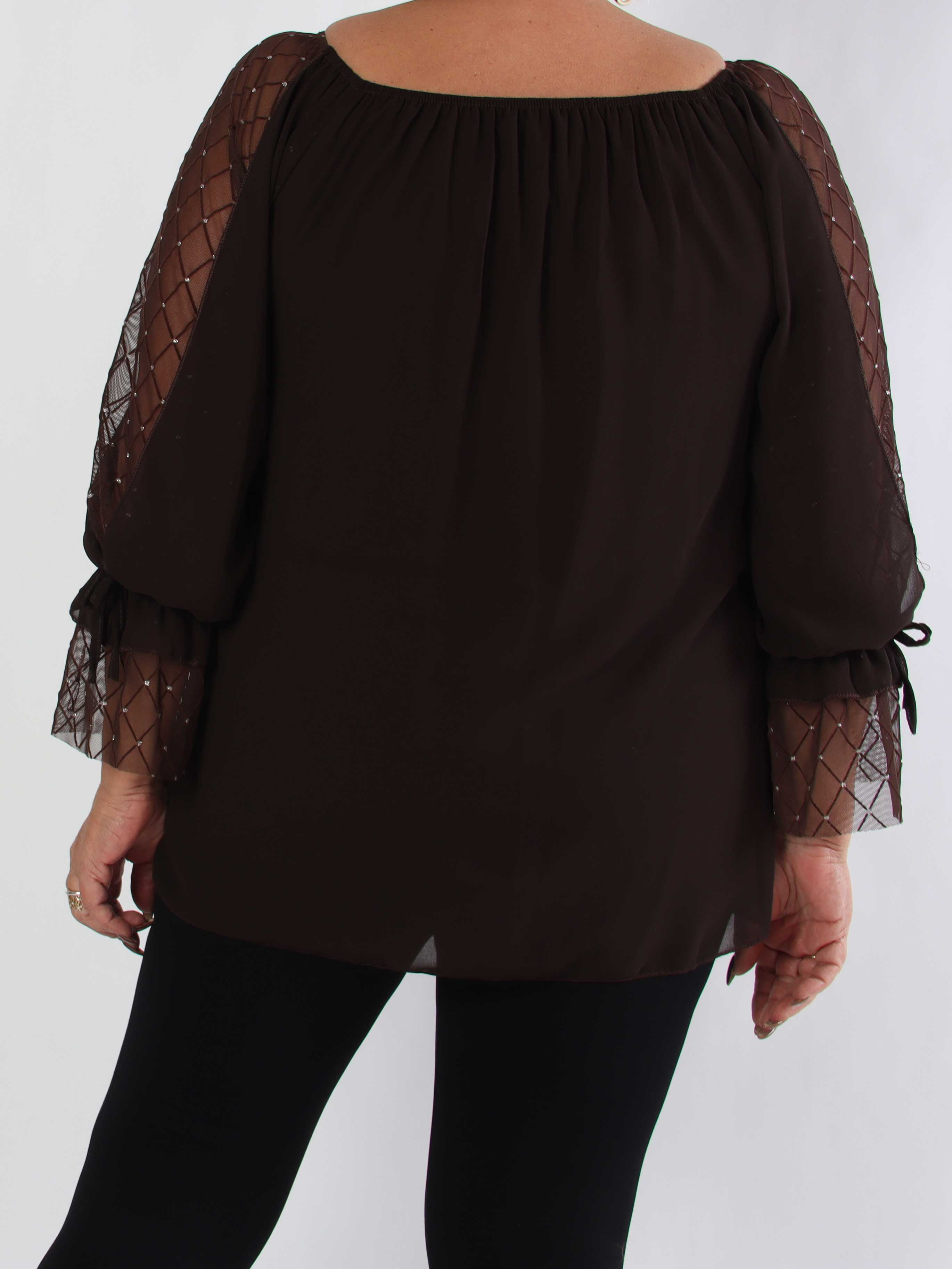Norma - Plus size tunika i chiffong med dekorativa ärmar
