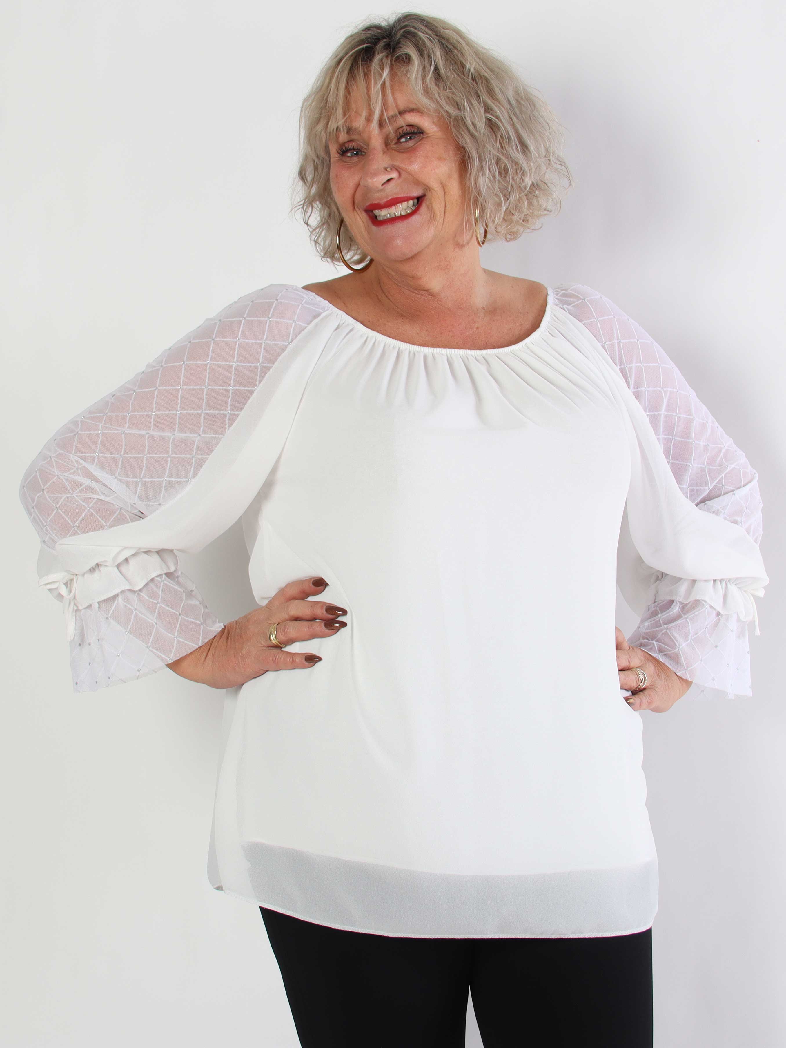 Norma - Plus size tunika i chiffong med dekorativa ärmar