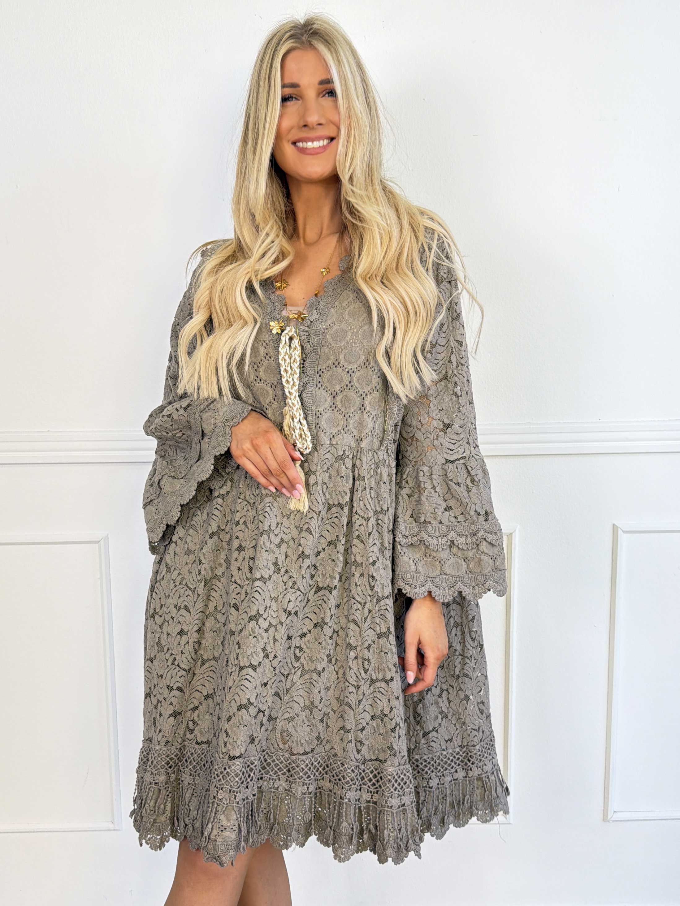 Odessa - Feminin blonde tunikakjole i en bomuldsblanding