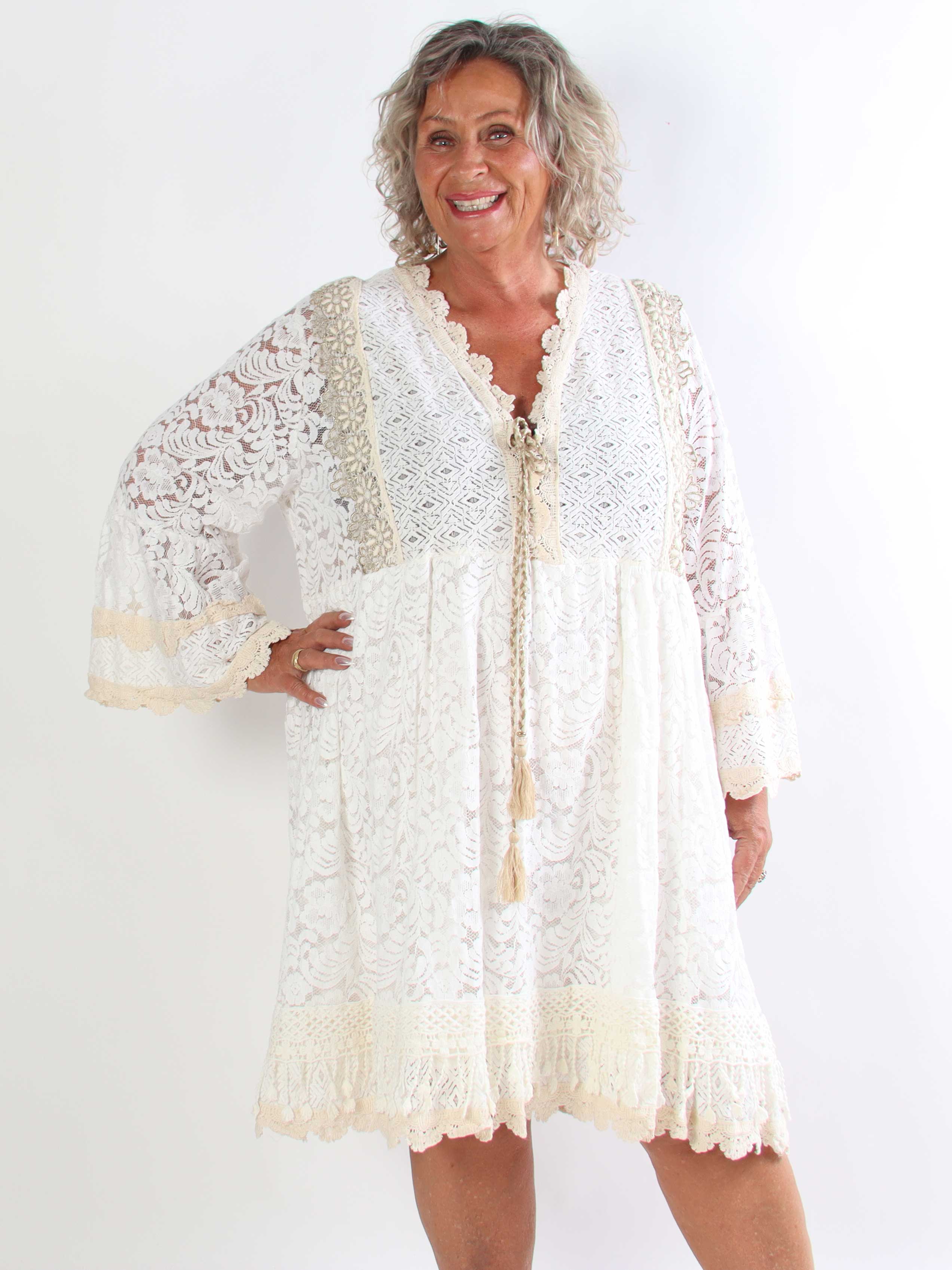 Odessa - Feminin blonde plus size tunikakjole i en bomuldsblanding