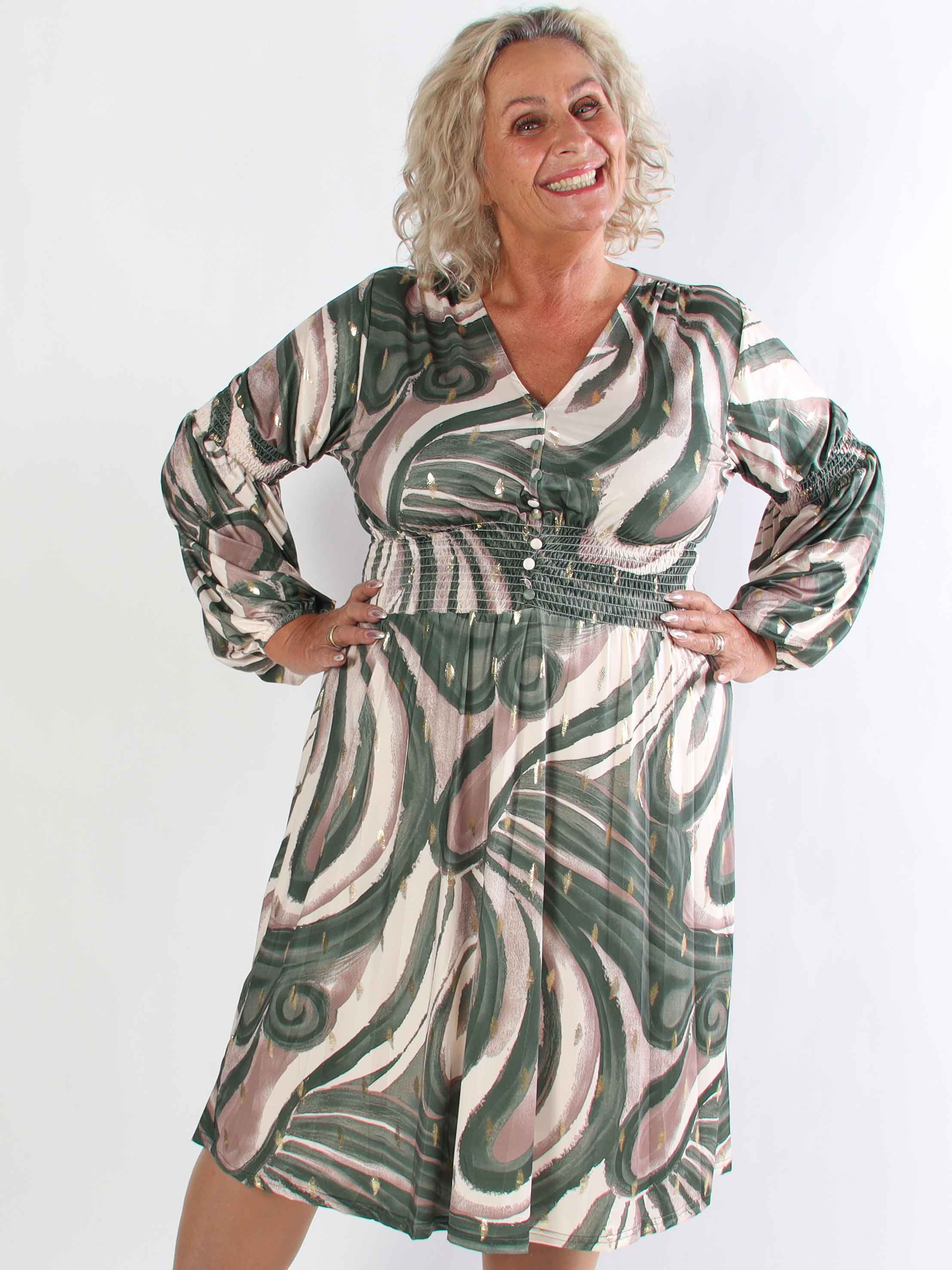 Paige Swirls - Elastisk plus size klänning med smock och knappar vid bysten