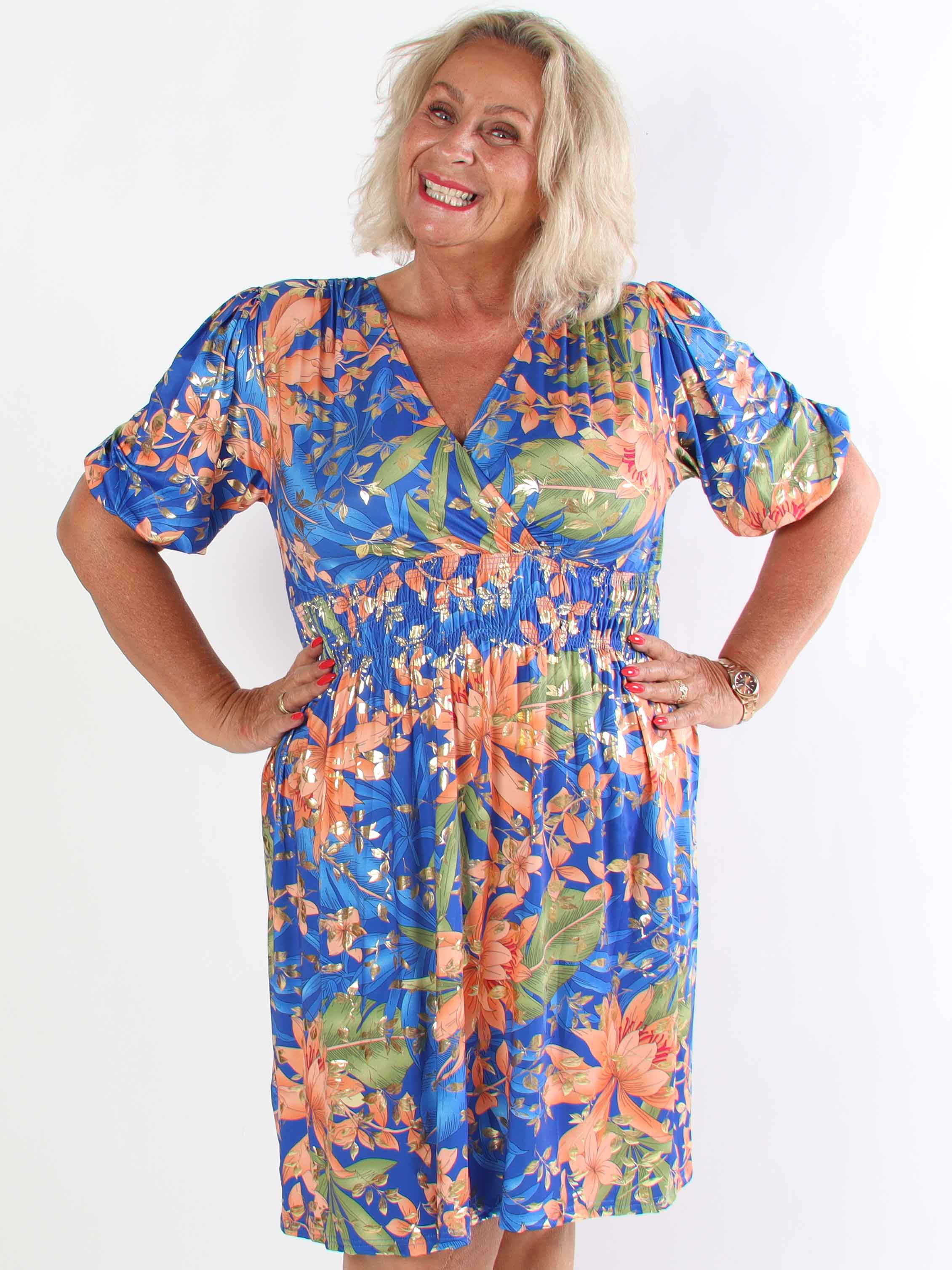 Pamina Leaf Short - Kort elastisk plus size klänning med bladmotiv