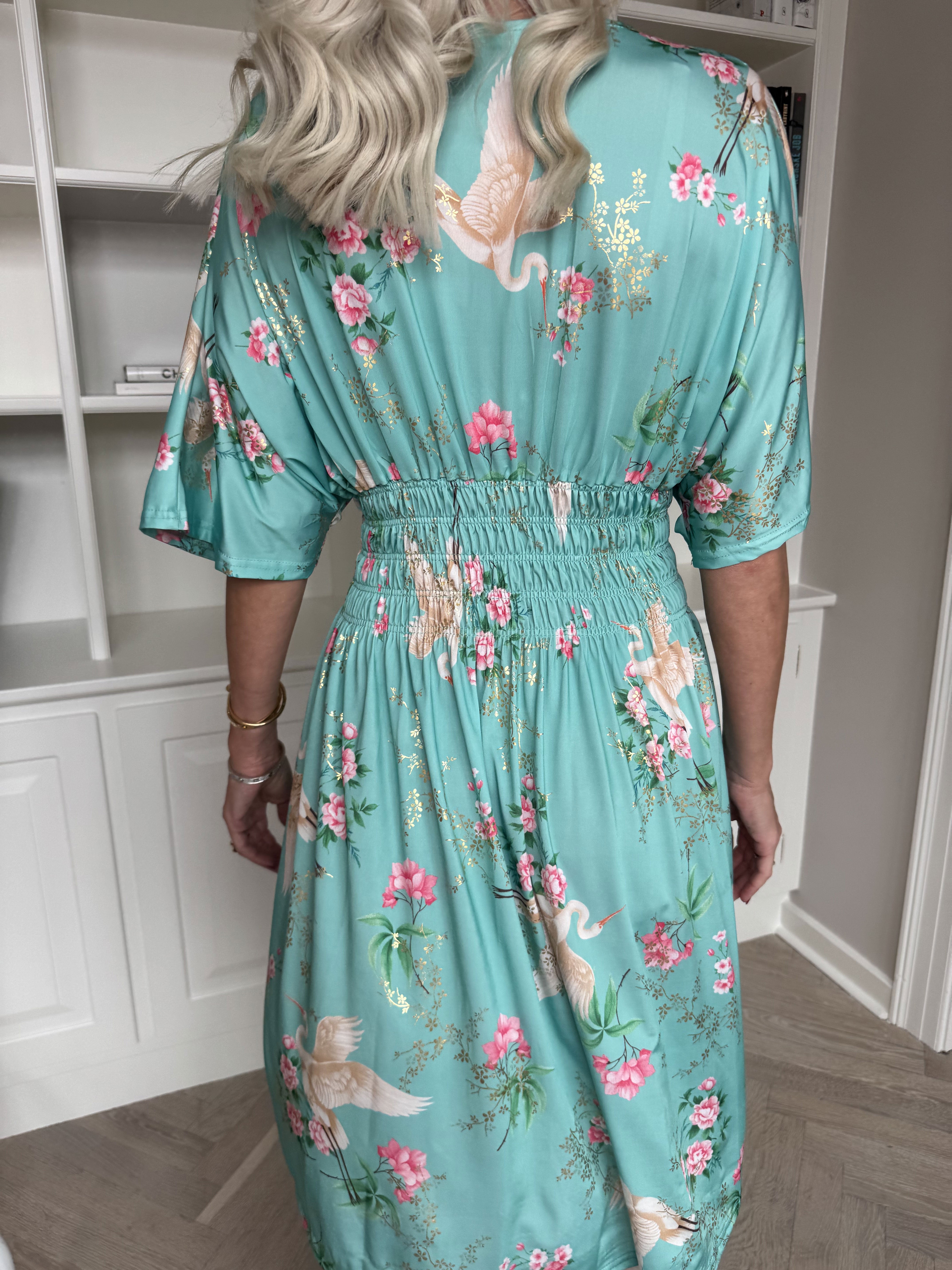 Pams Fly Short - Elastisk klänning med blommor och fåglar