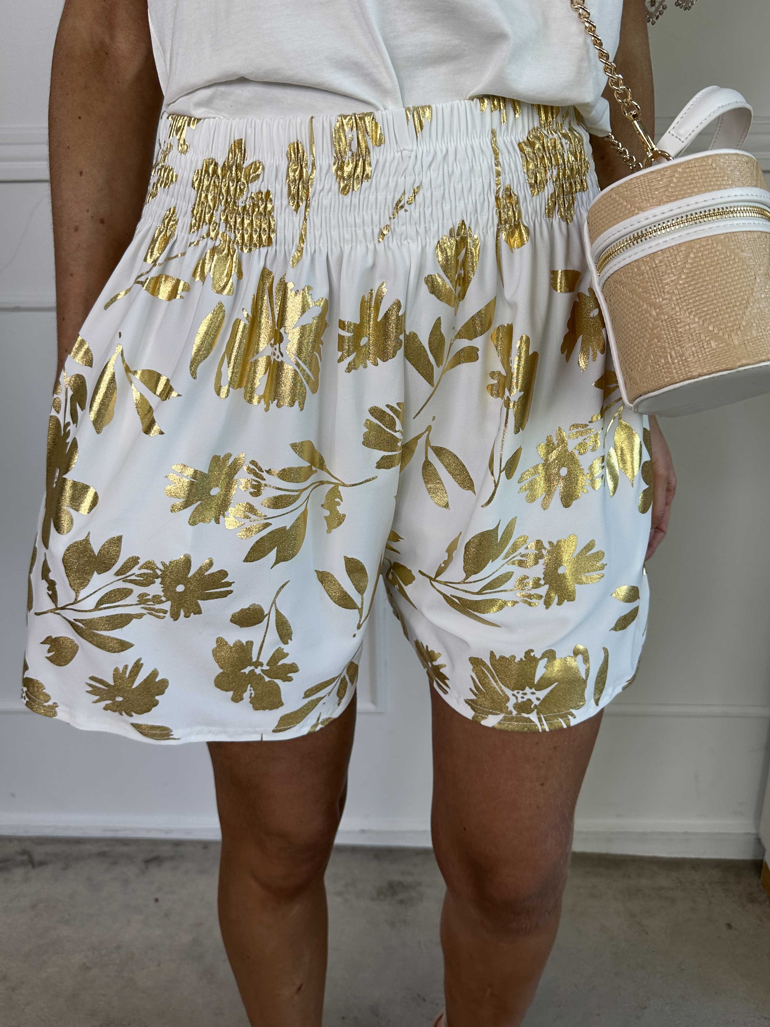 Pams Gold Flower Shorts - Elastiska shorts med guldblad