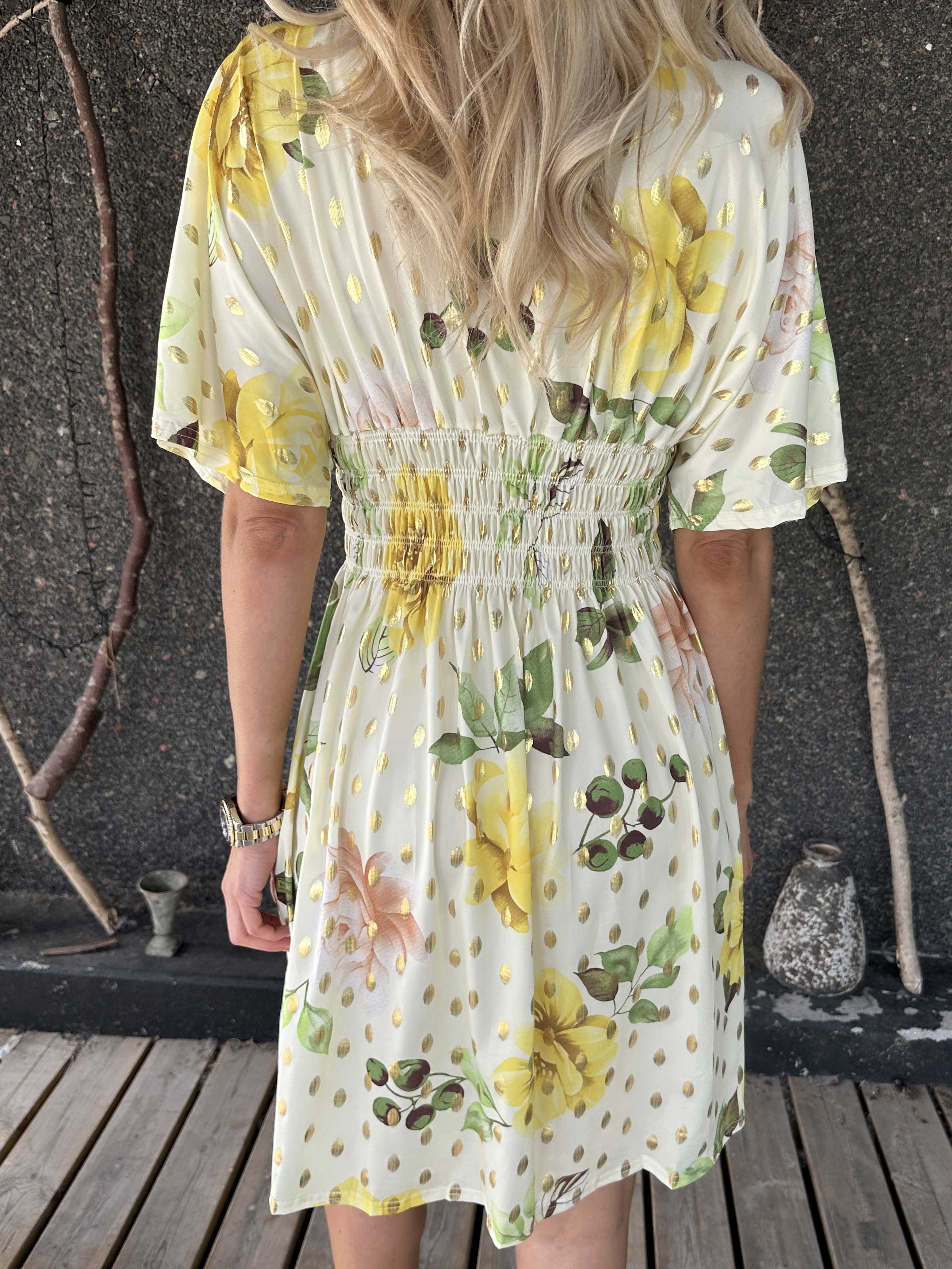 Pams Summer Short - Elastisk klänning med blommigt mönster och resår