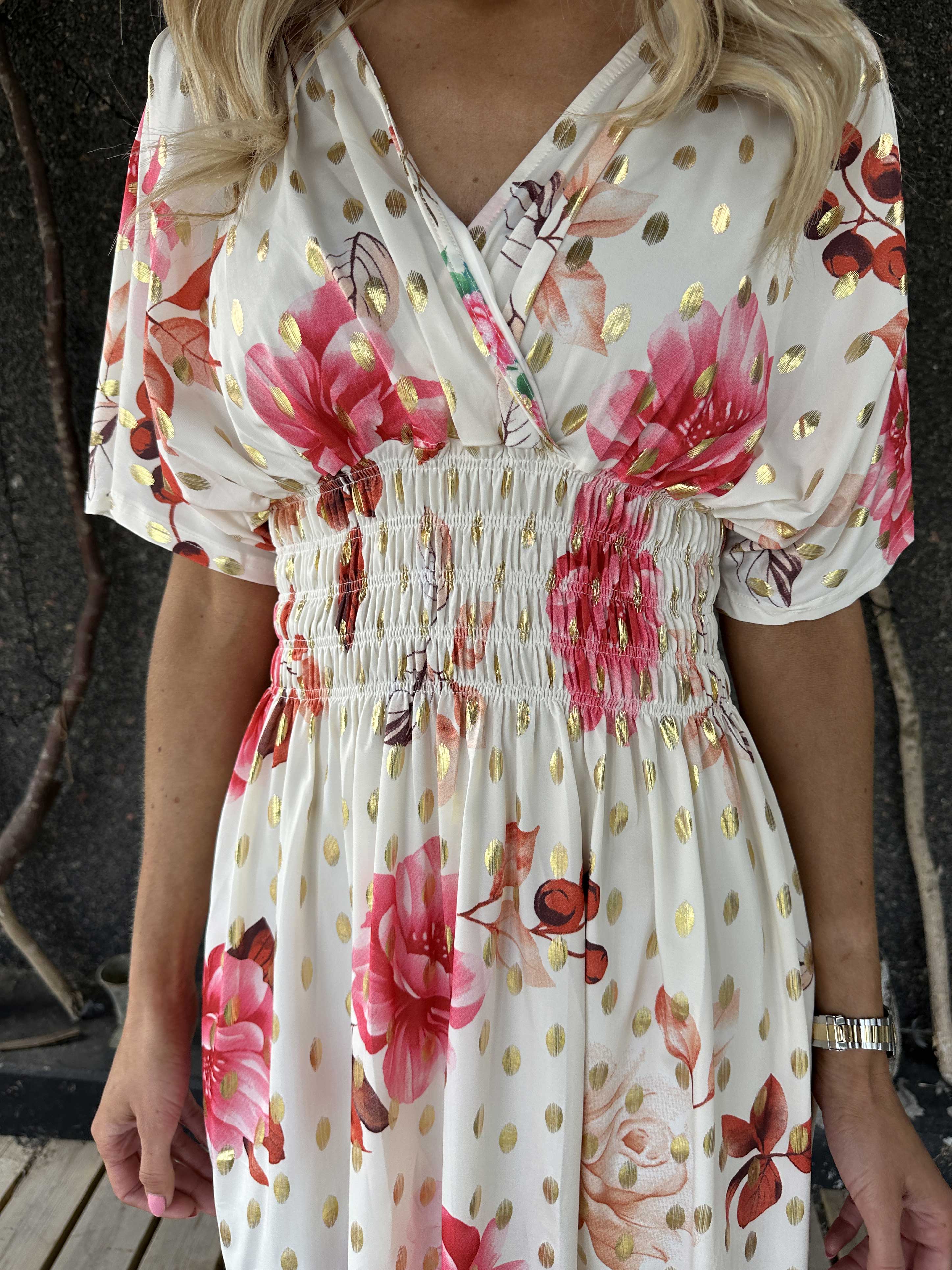 Pams Summer Short - Elastisk klänning med blommigt mönster och resår