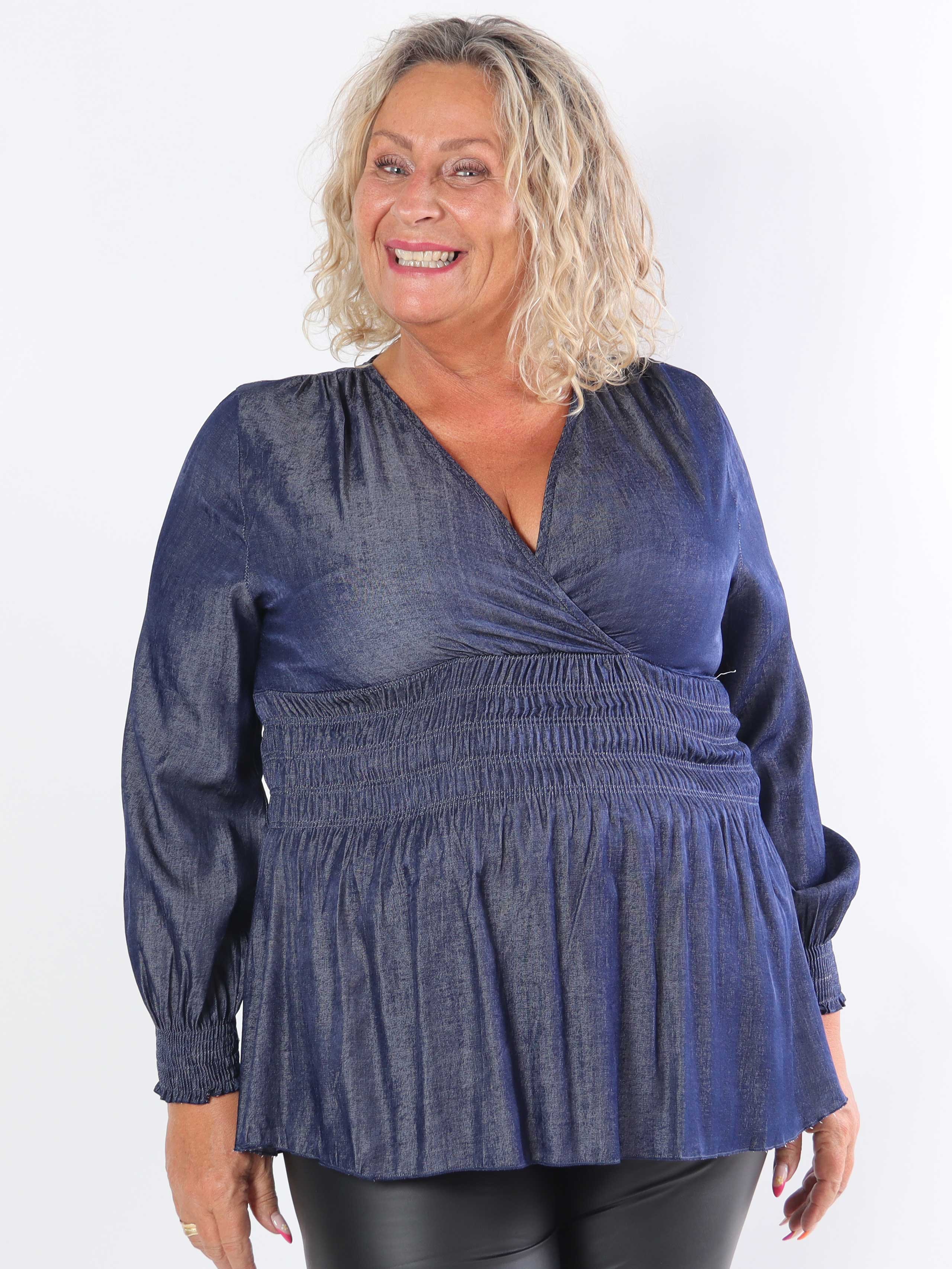 Pams Denim Shirt L/S - Elastisk plus size blus med långa ärmar