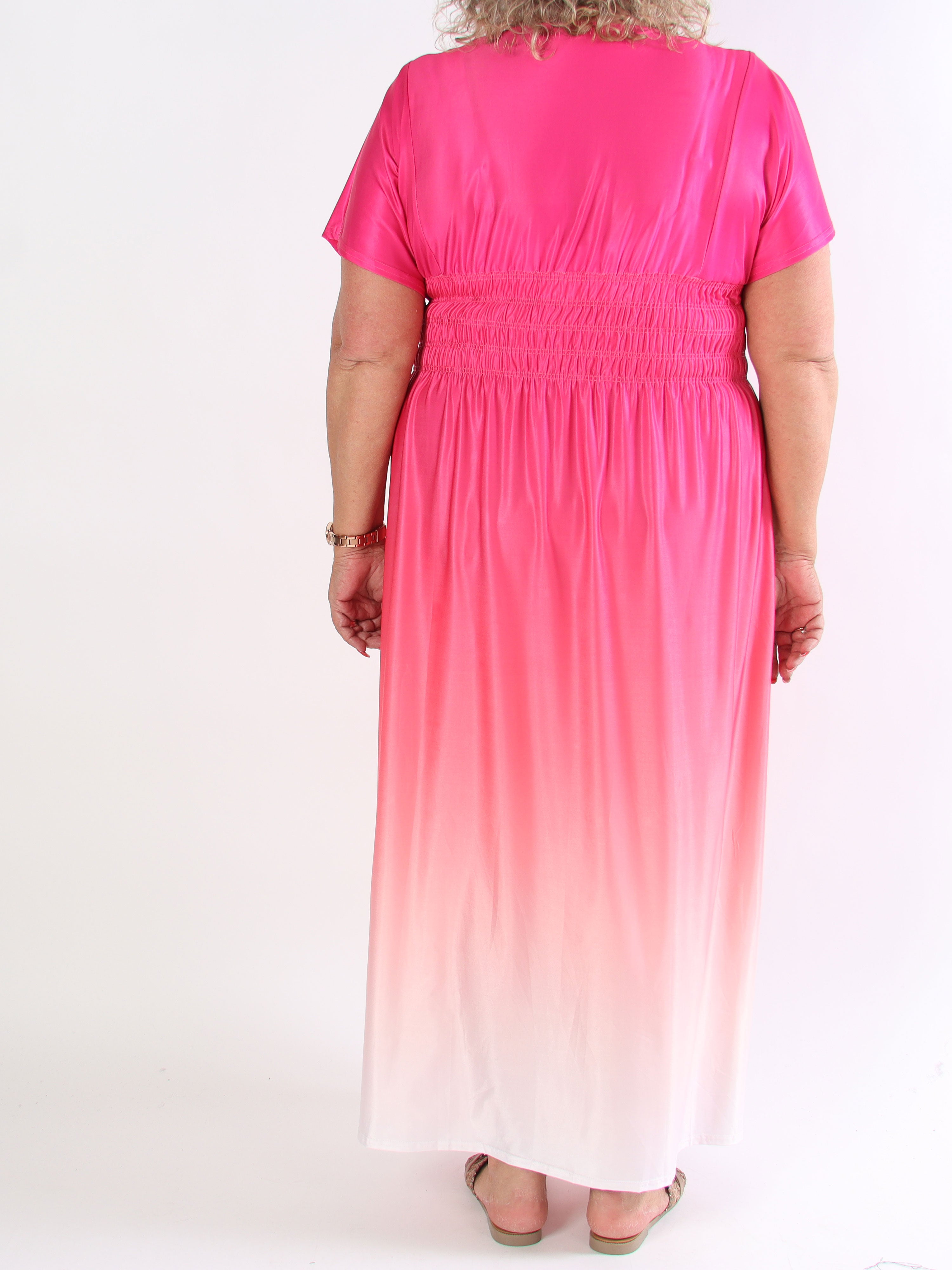 Pams Fade - Lång mångfärgad stretchig plus size klänning