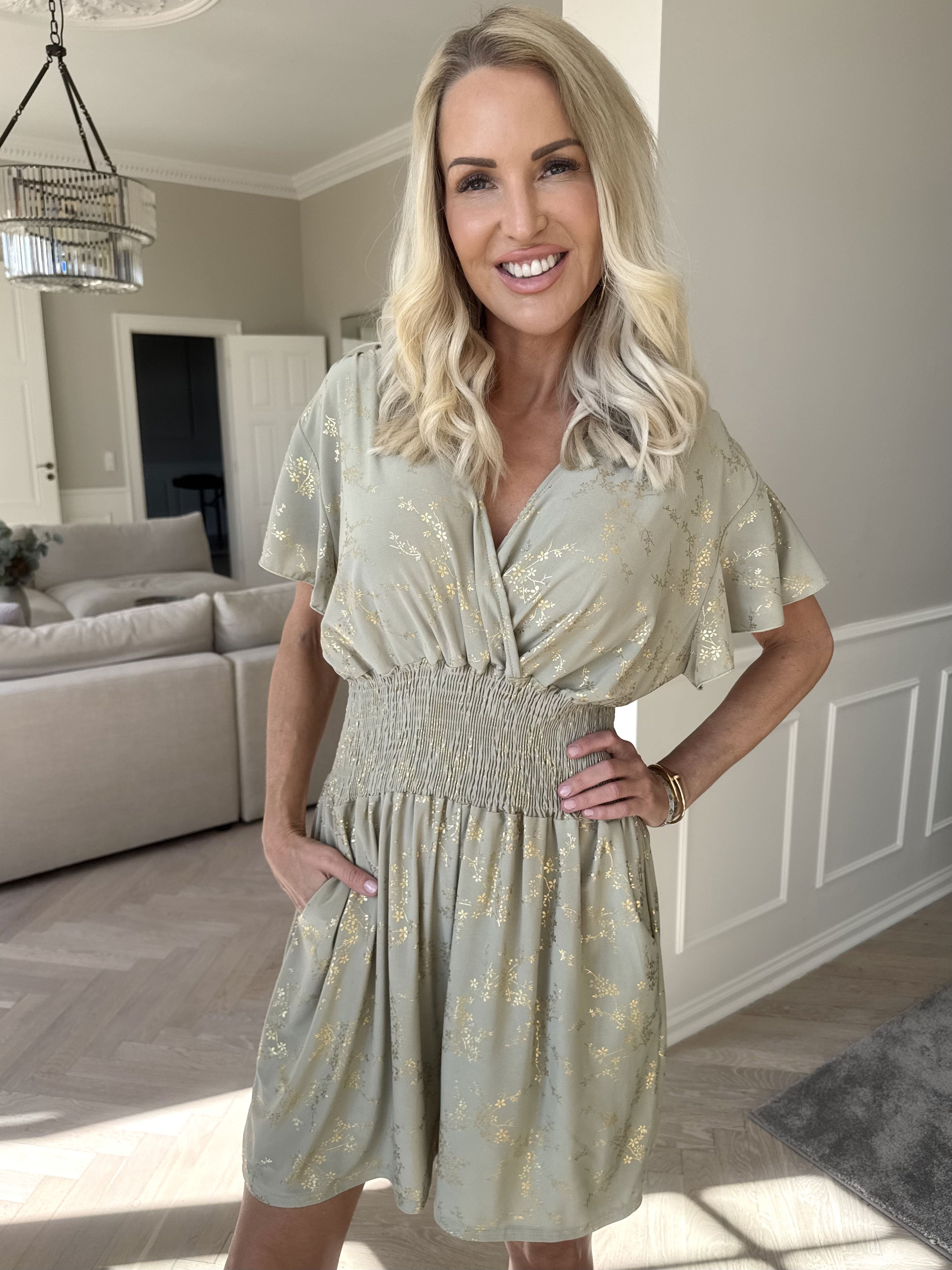 Pams Gold Playsuit - Jumpsuit med resår och guldtryck