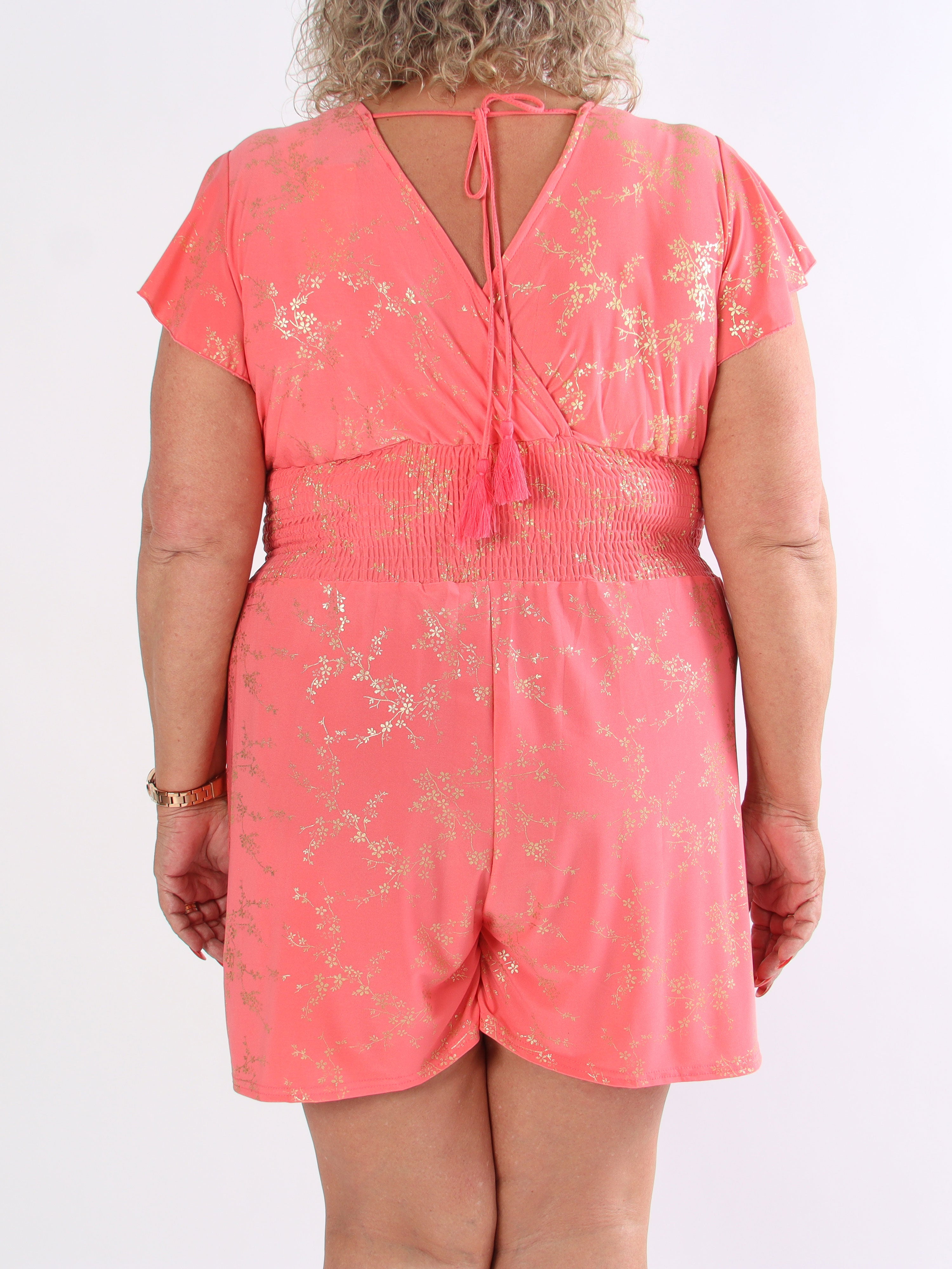Pams Gold Playsuit - Elastisk jumpsuit i plusstorlek med guldtryck