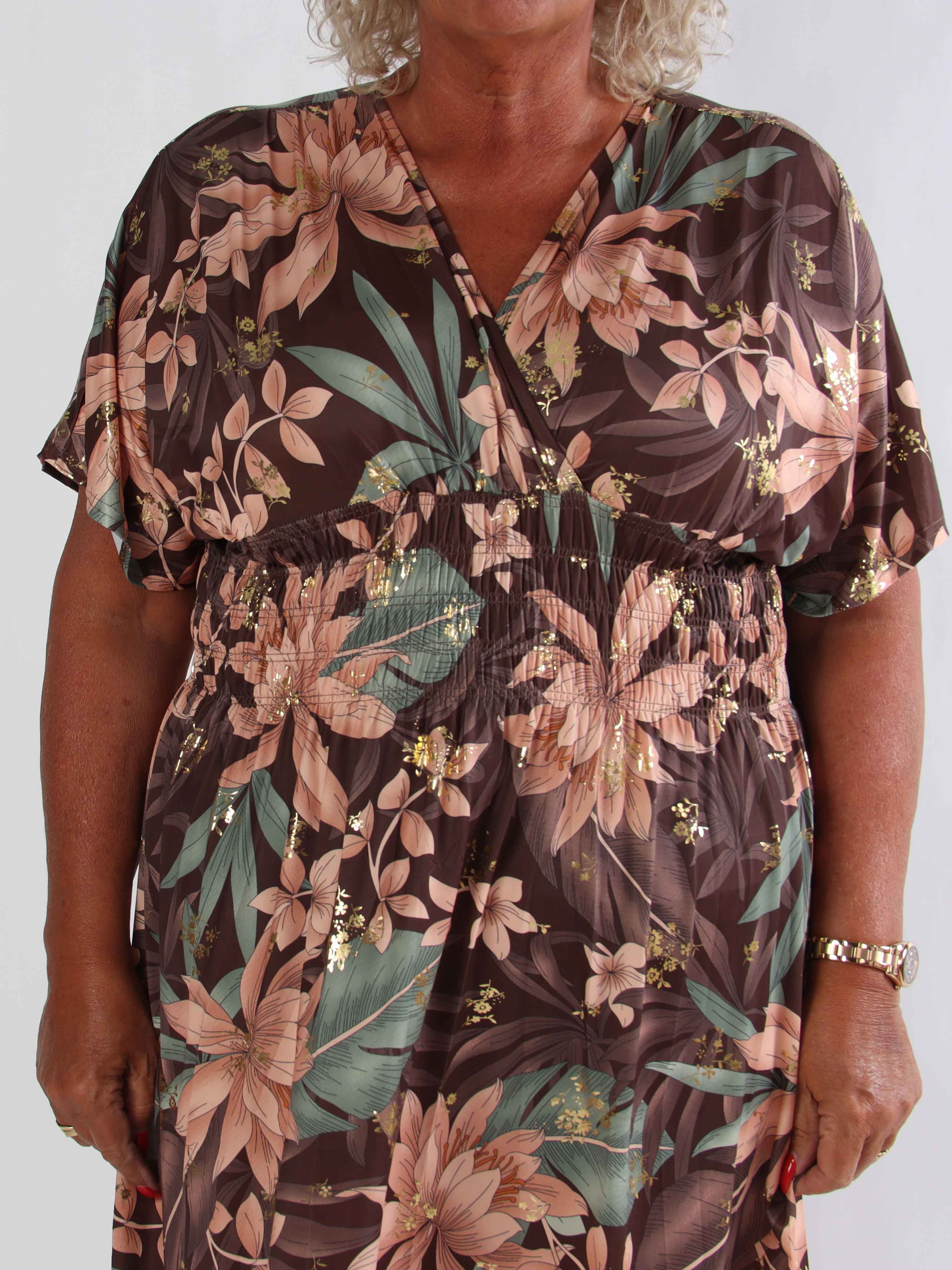 Pams New Leaf Short - Plus size klänning med färgat blommönster och gulddetaljer