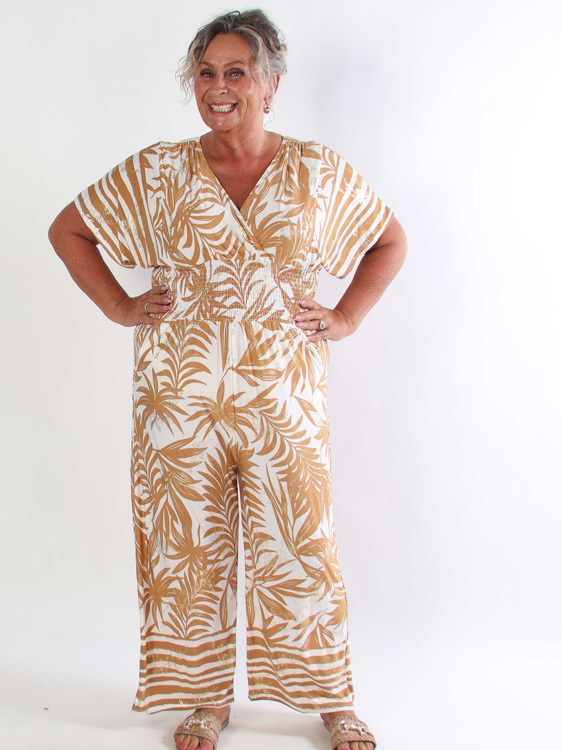 Pams Palm Jumpsuit - Elastisk plus size buksedragt med palmeprint
